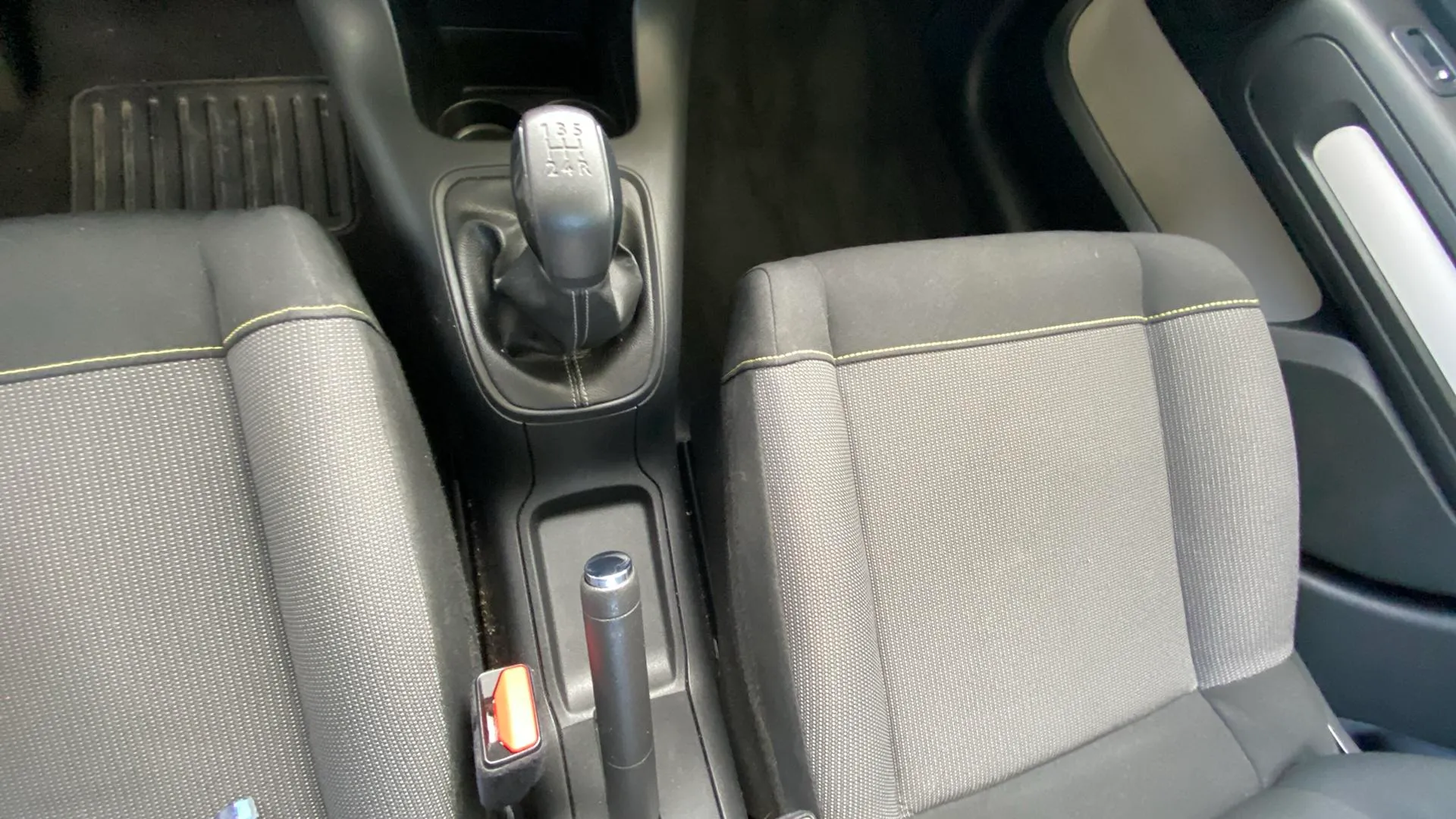 Citroën C3 BlueHDi Feel - foto 21