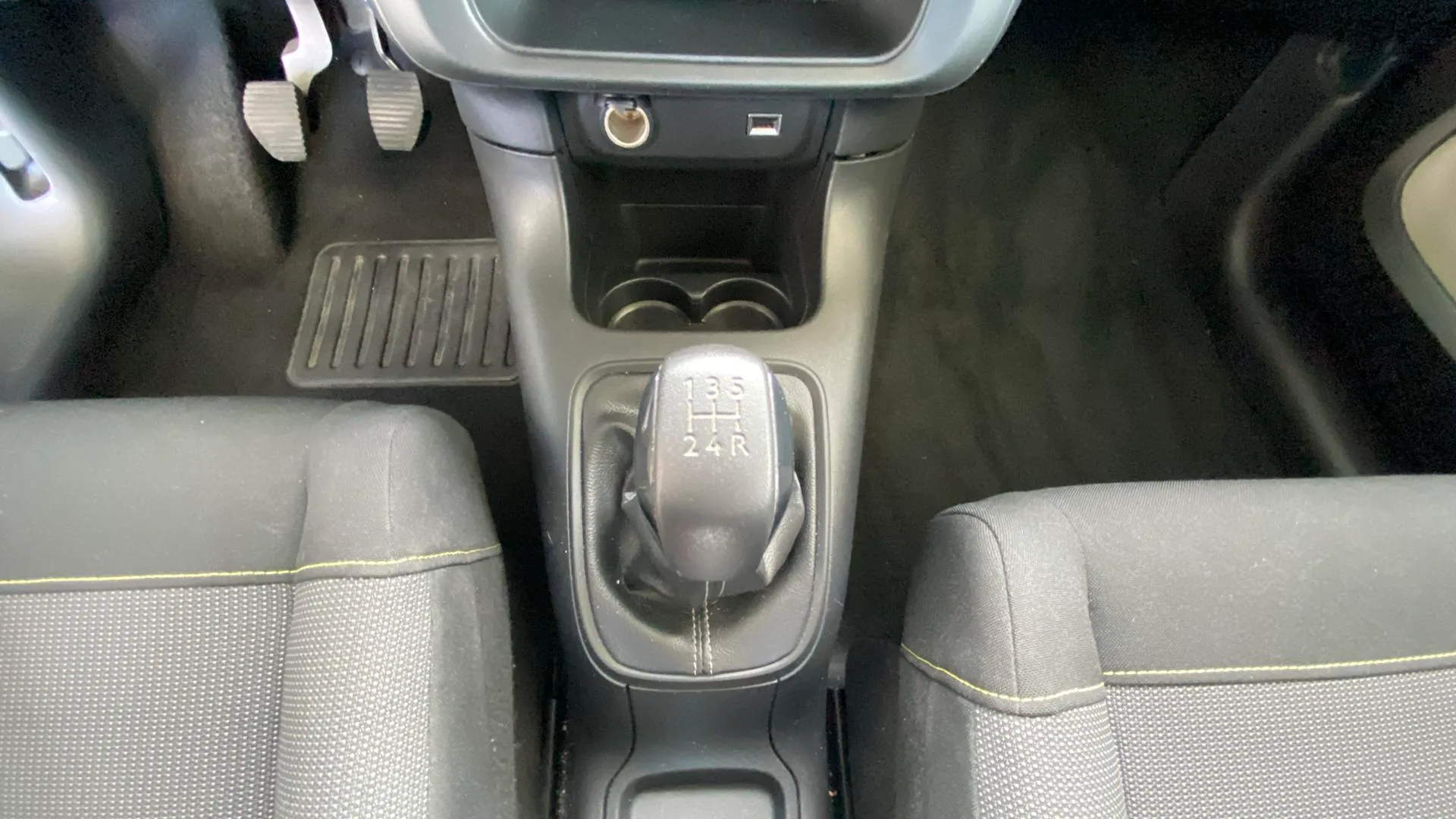 Citroën C3 BlueHDi Feel - foto 20