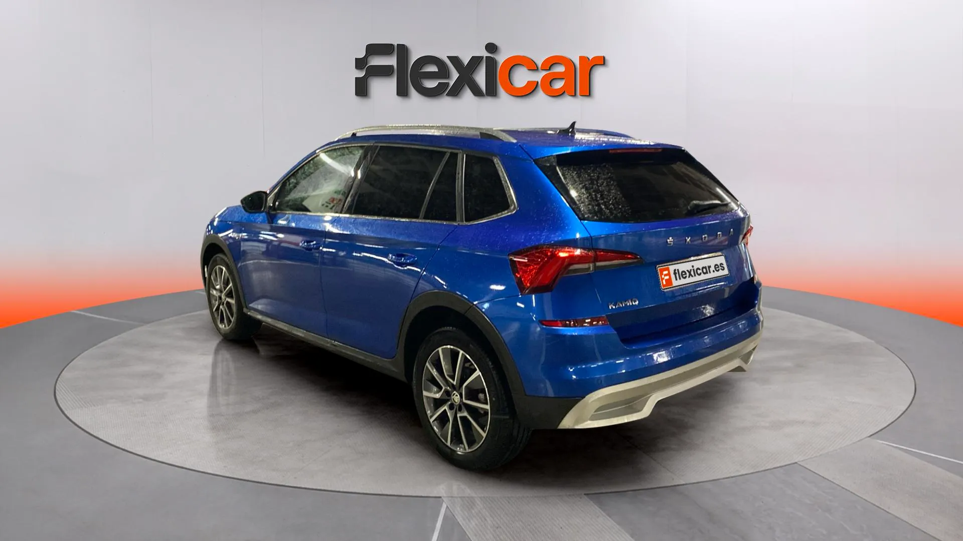 Škoda Kamiq 1.5 TSI DSG Scout - foto 6