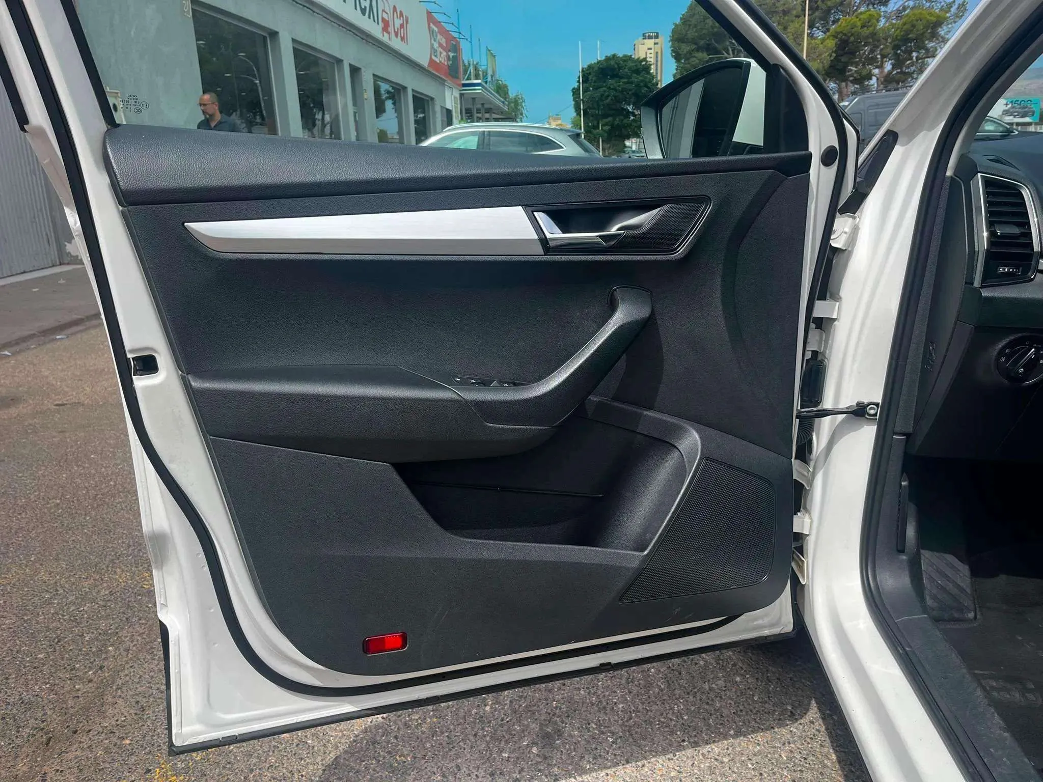 Škoda Karoq 2.0 TDI DSG 4x4 Ambition - foto 11