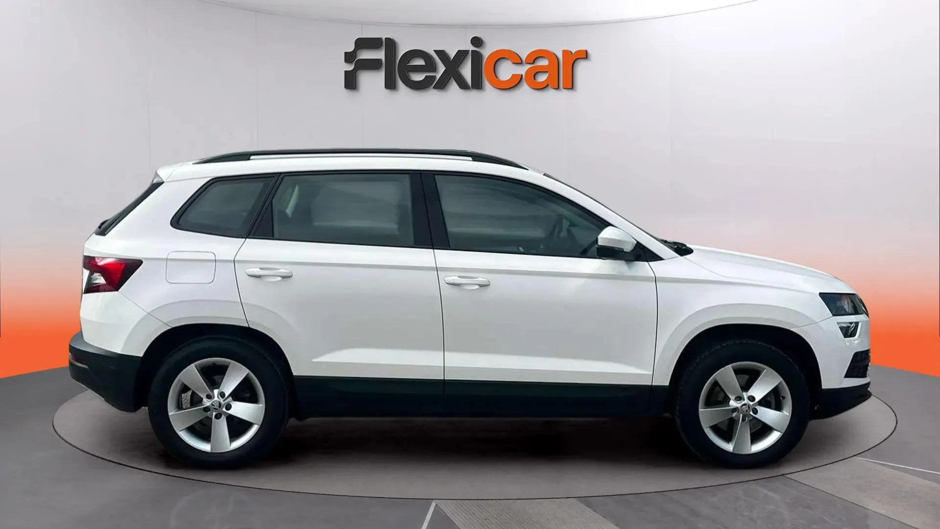 Škoda Karoq 2.0 TDI DSG 4x4 Ambition - foto 7