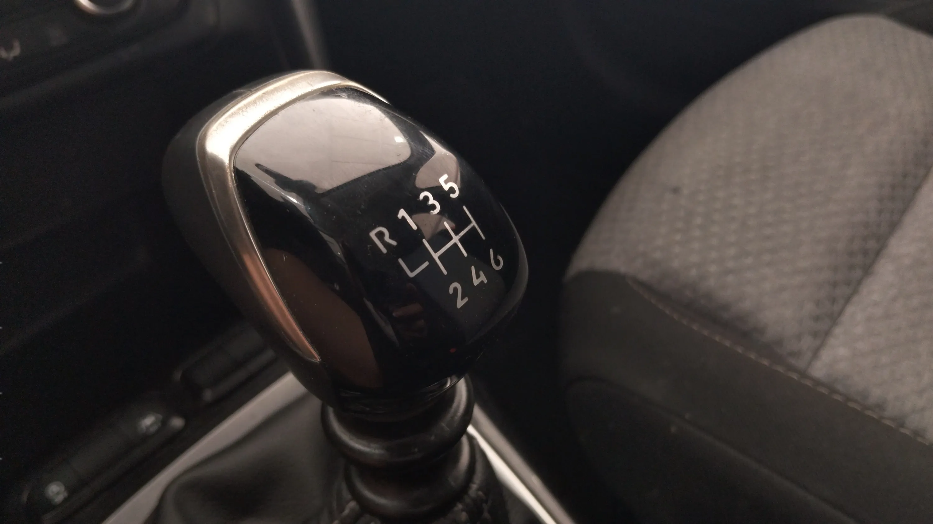 Opel Corsa 1.2T XHL Edition - foto 17