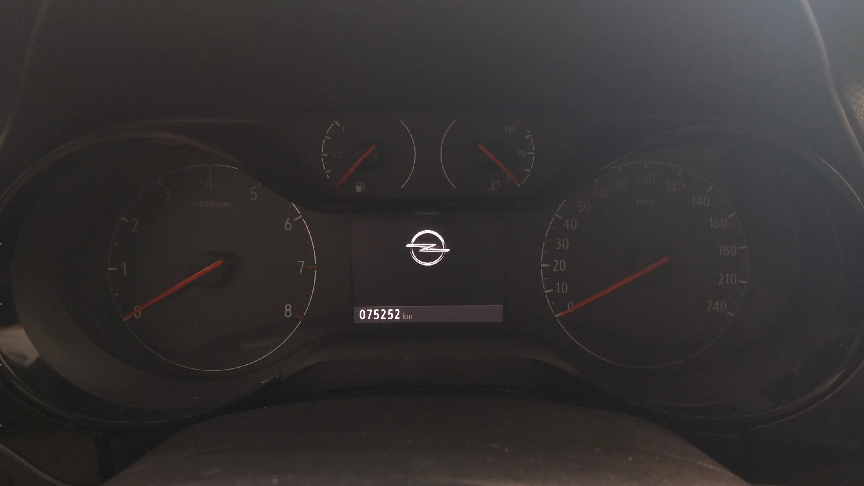 Opel Corsa 1.2T XHL Edition - foto 14