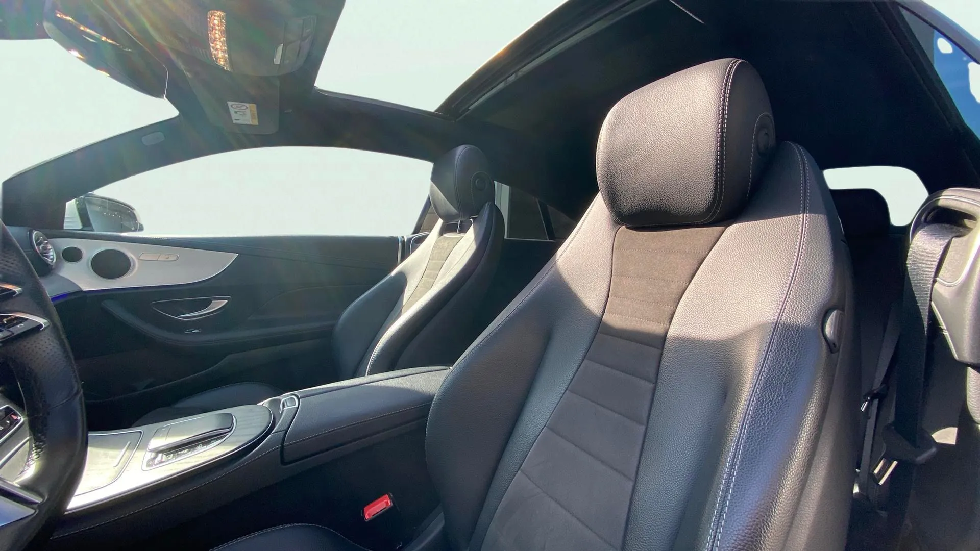 Mercedes-Benz Clase E Coupé E 300 - foto 19