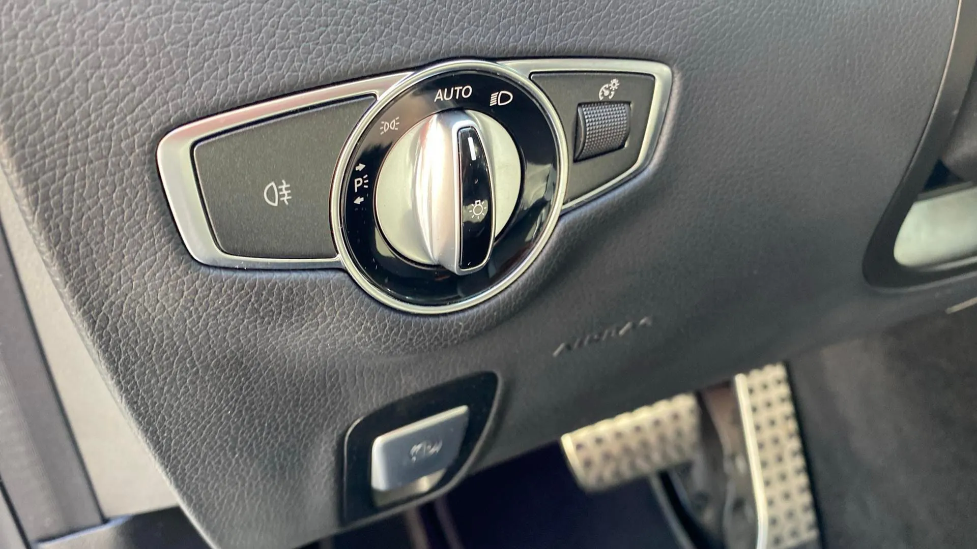Mercedes-Benz Clase E Coupé E 300 - foto 14