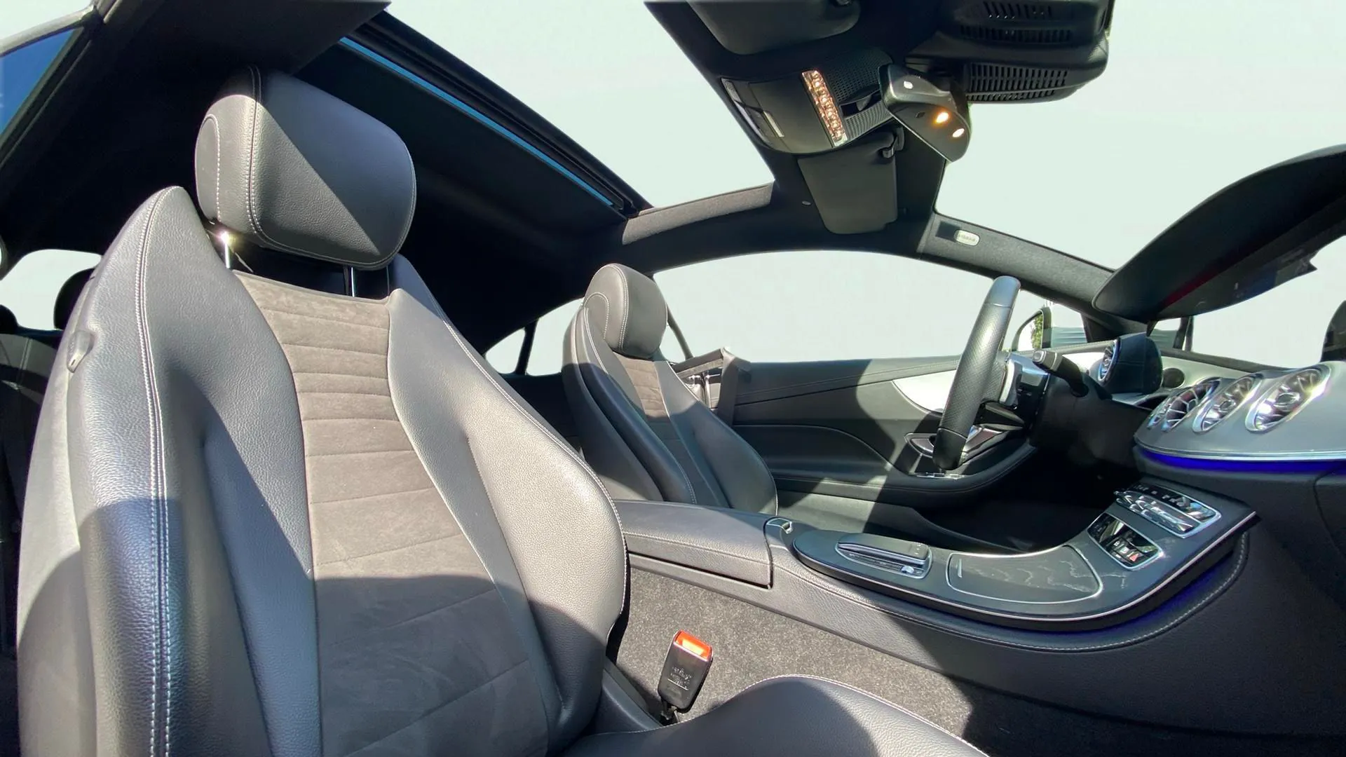 Mercedes-Benz Clase E Coupé E 300 - foto 20