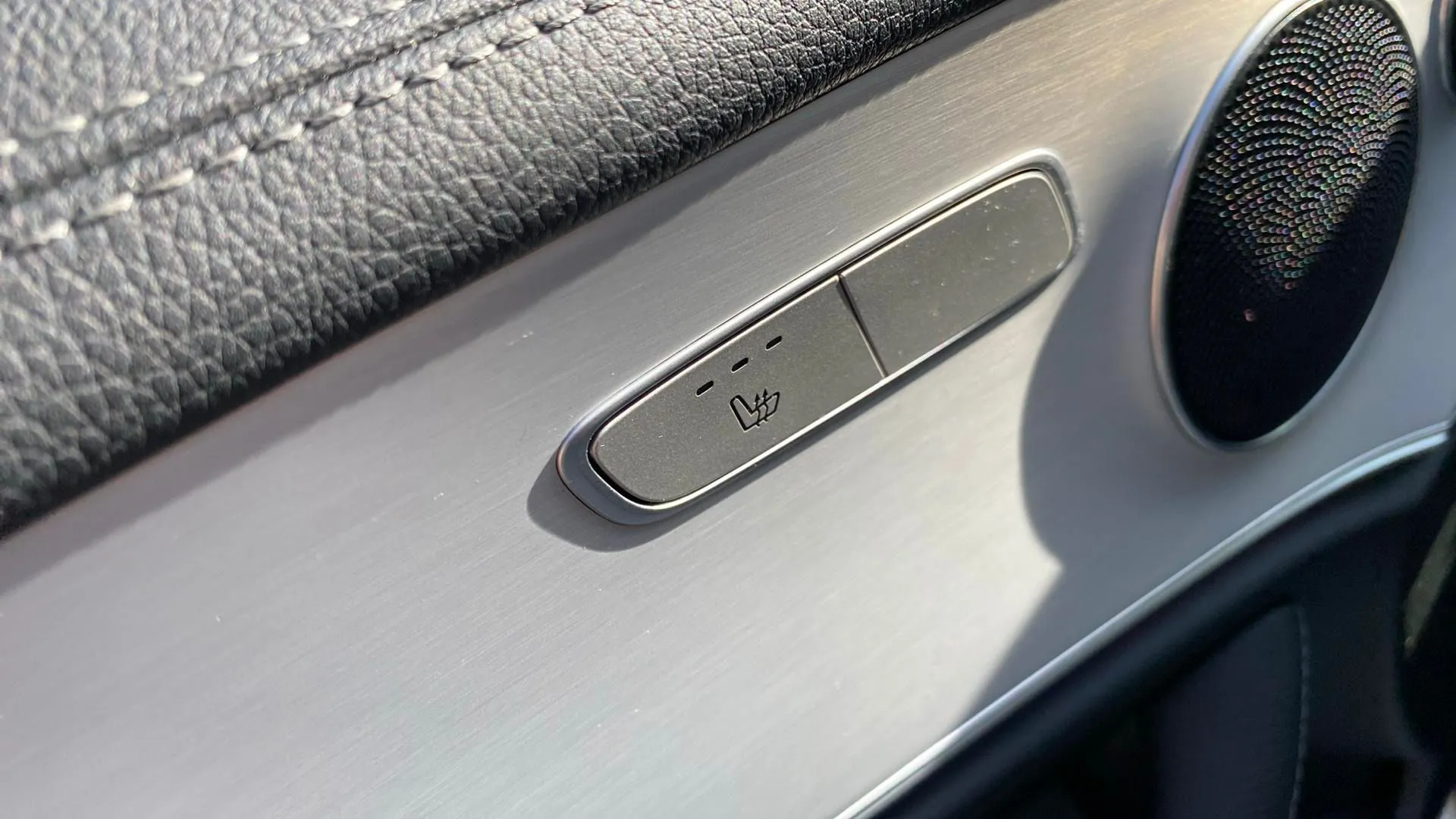 Mercedes-Benz Clase E Coupé E 300 - foto 23