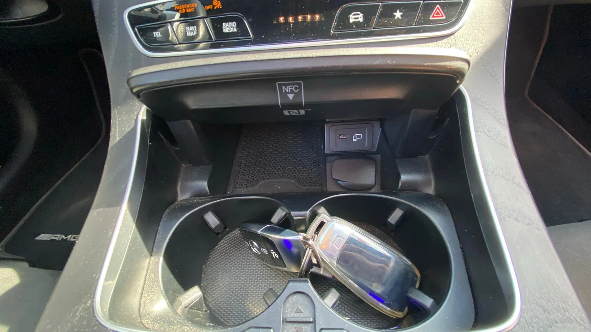 Mercedes-Benz Clase E Coupé E 300 - foto 18