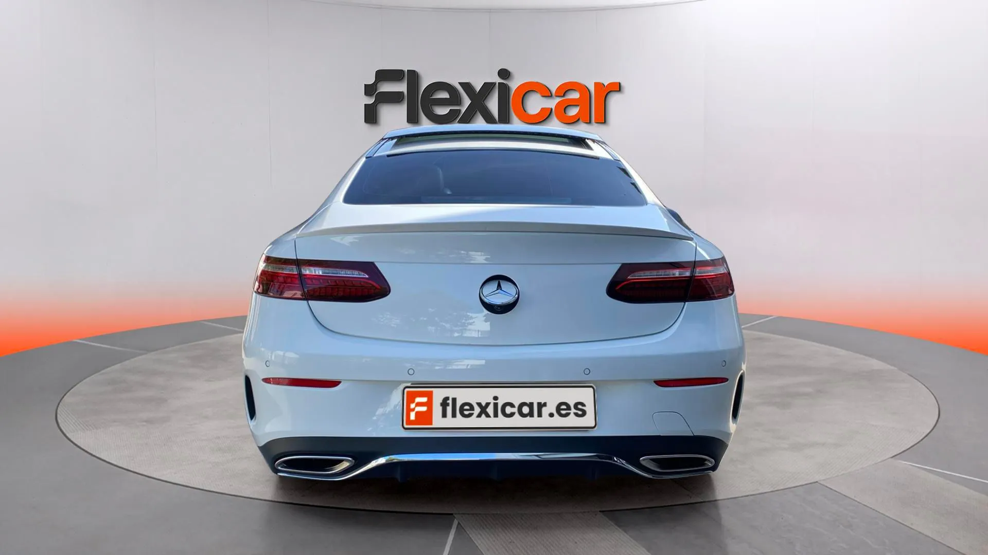 Mercedes-Benz Clase E Coupé E 300 - foto 7