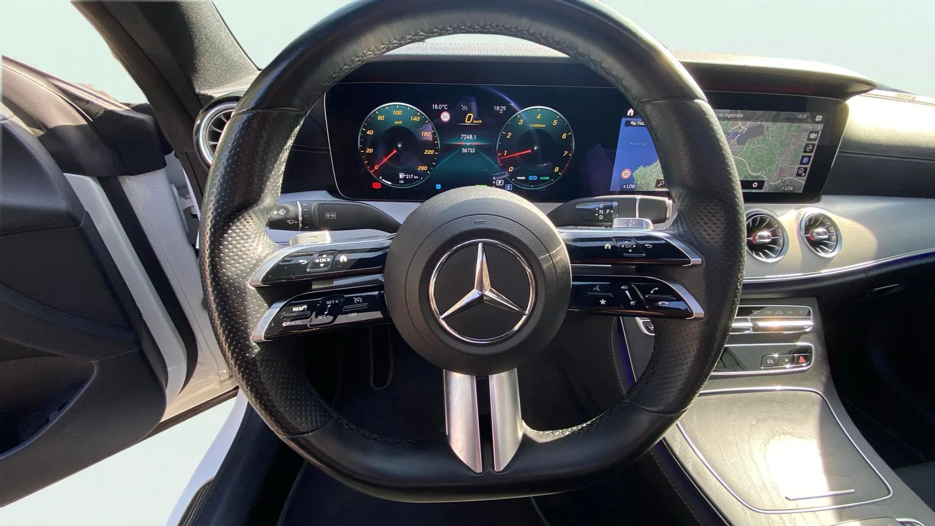 Mercedes-Benz Clase E Coupé E 300 - foto 11