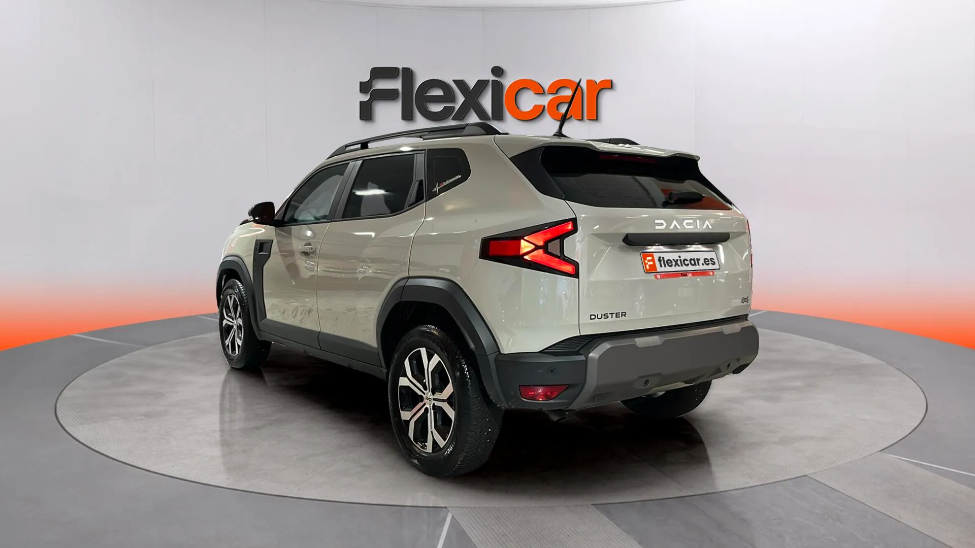 Dacia Duster Expression TCe 48v 4x2 - foto 5
