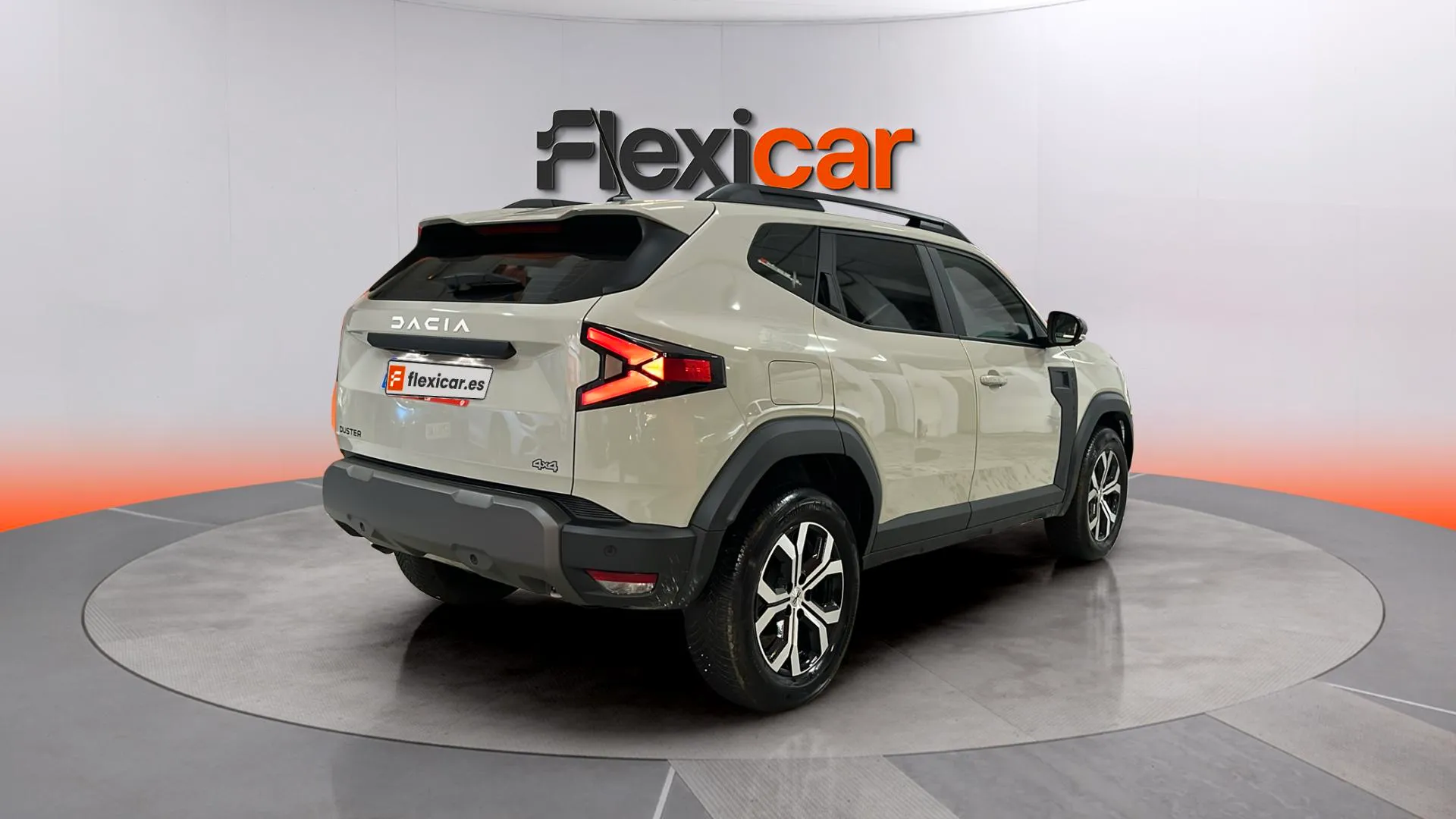 Dacia Duster Expression TCe 48v 4x2 - foto 7