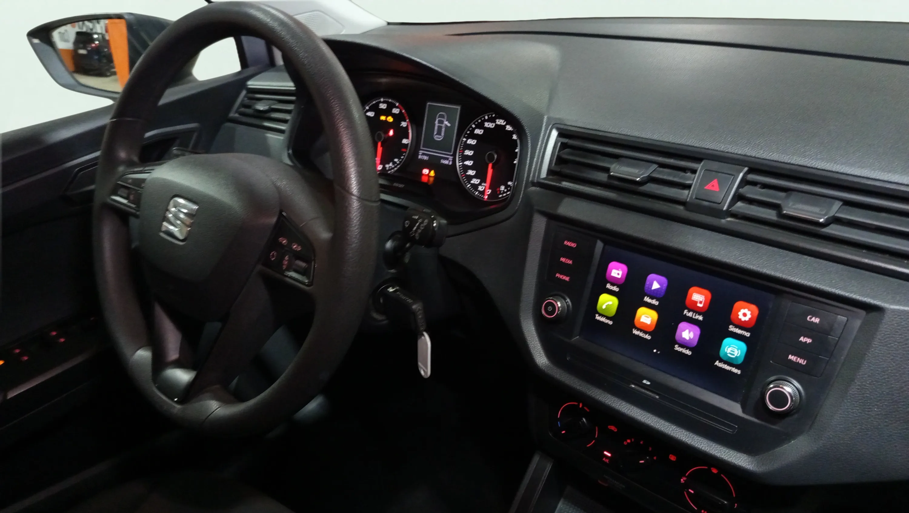 SEAT Ibiza 1.0 MPI Reference Go2 - foto 24
