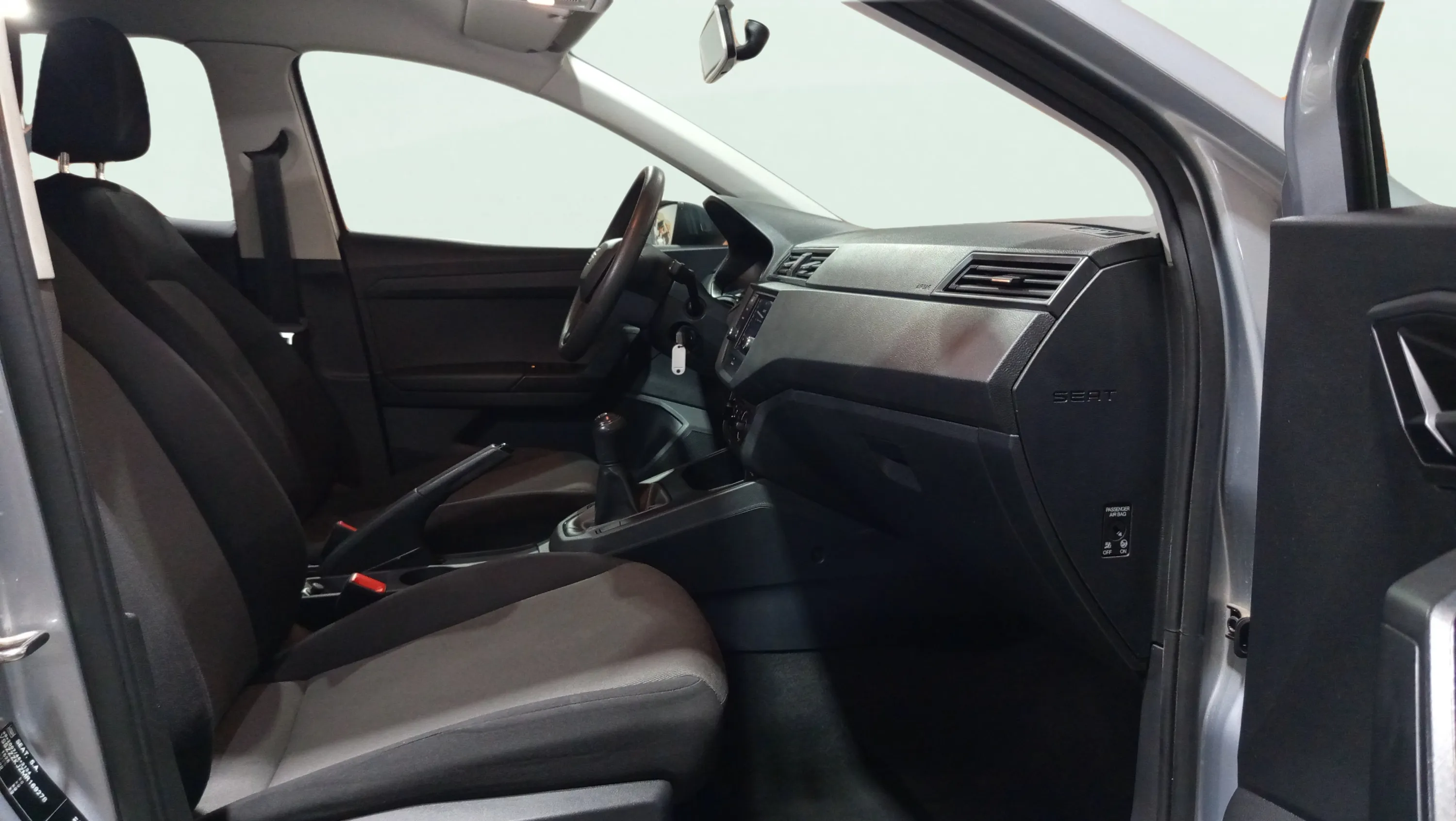 SEAT Ibiza 1.0 MPI Reference Go2 - foto 13