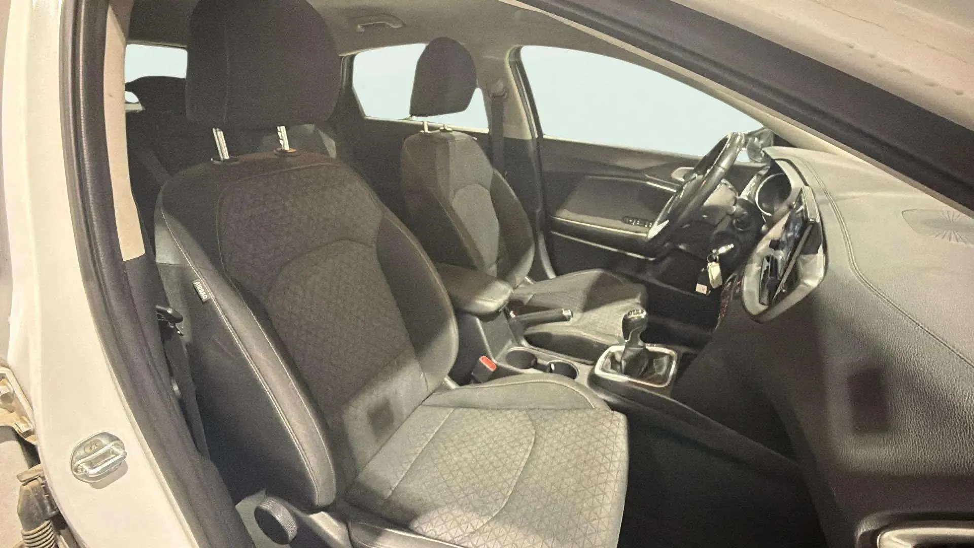 Kia Ceed 1.0 T-GDi Drive - foto 15