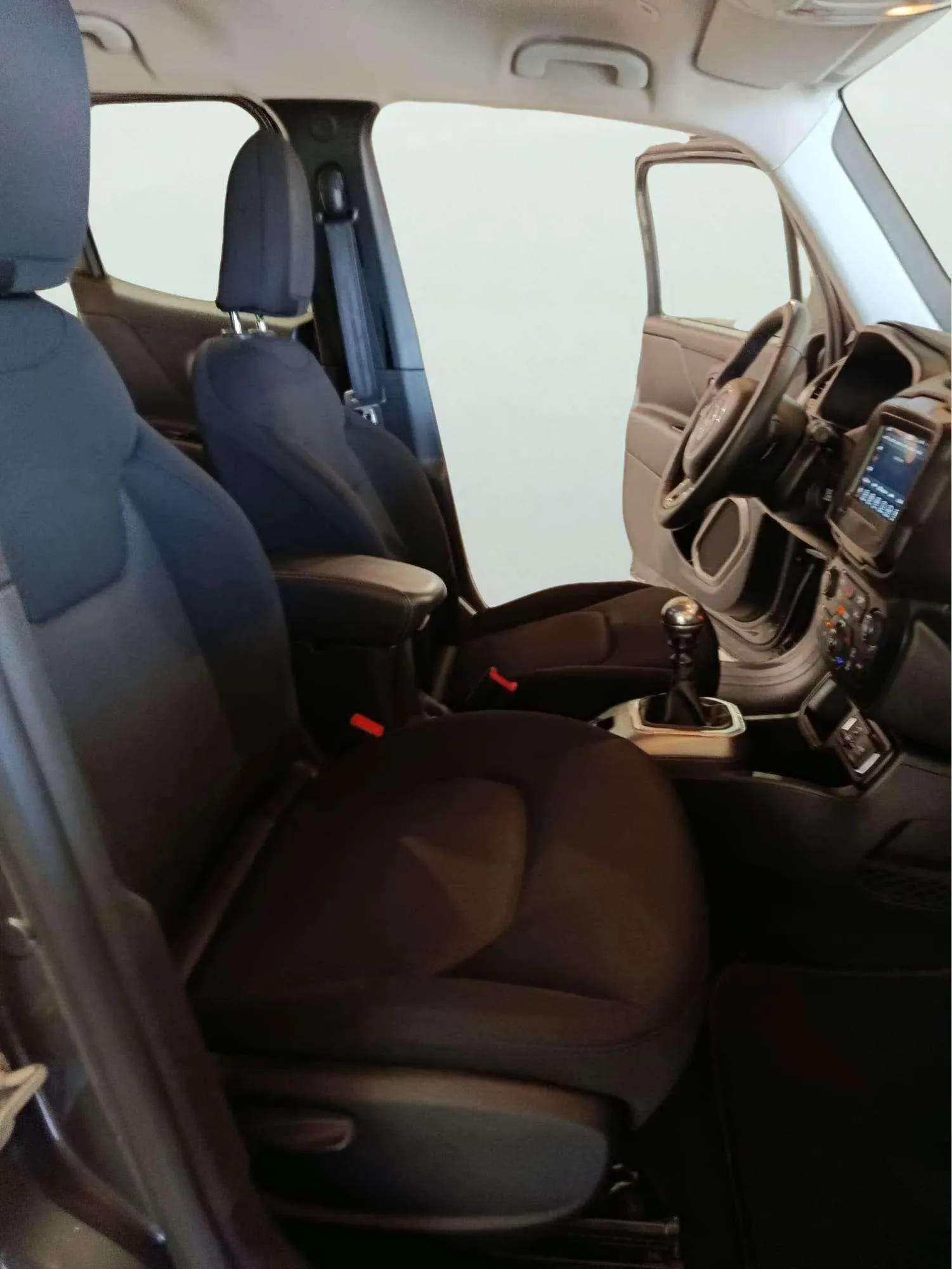 Jeep Renegade Limited 1.0G 4x2 - foto 19
