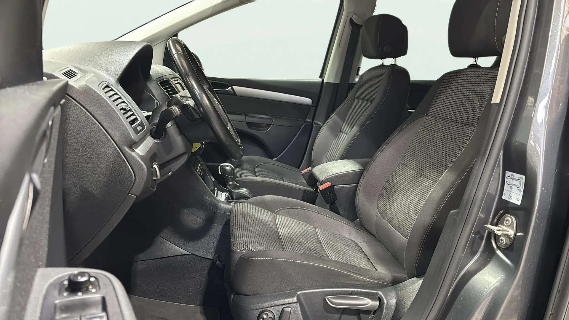 Volkswagen Sharan Advance 2.0 TDI DSG - foto 20
