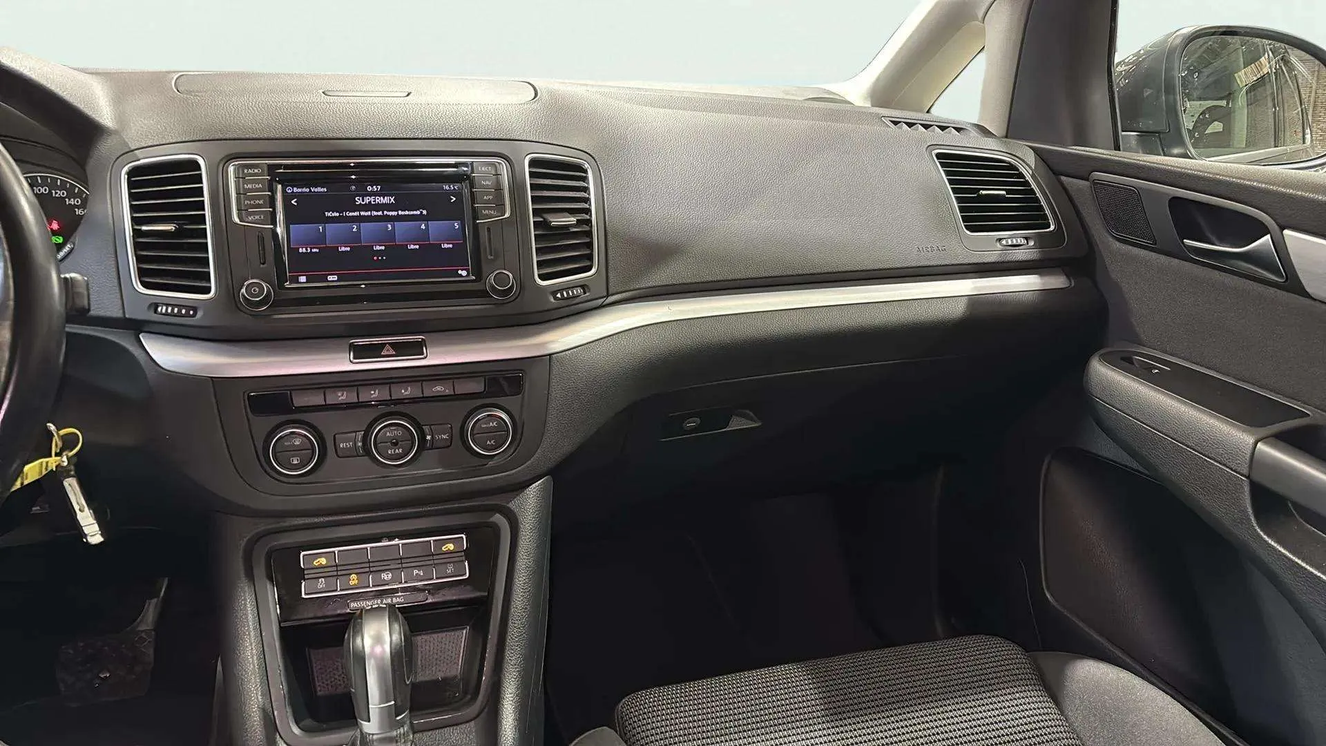 Volkswagen Sharan Advance 2.0 TDI DSG - foto 15