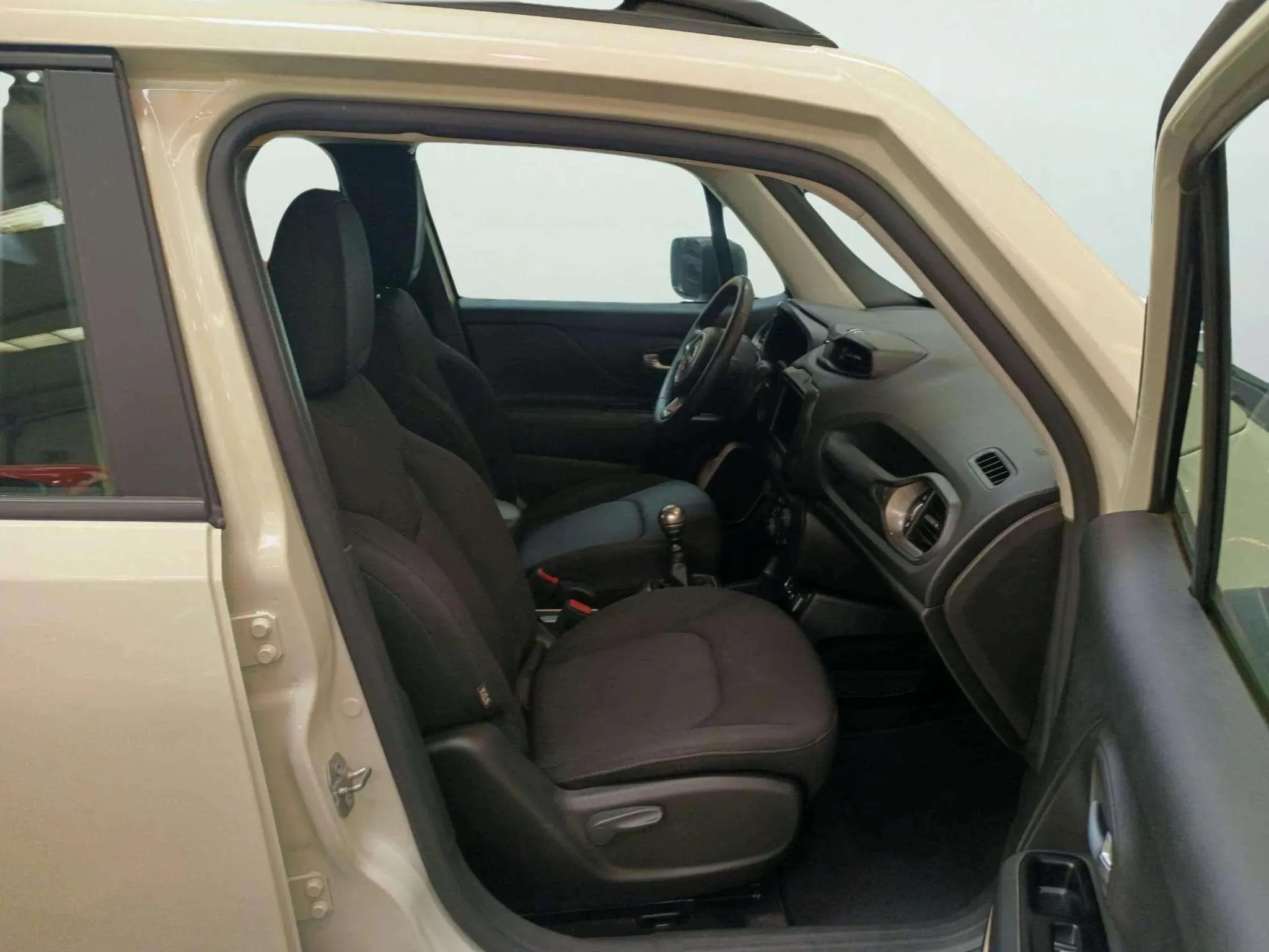 Jeep Renegade Longitude 1.0G 4x2 - foto 7