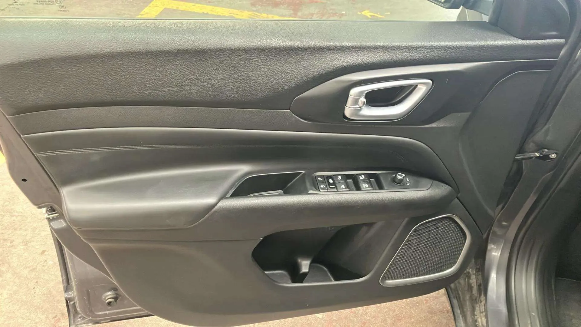 Jeep Compass eHybrid 1.5 MHEV Night Eagle Dct - foto 14