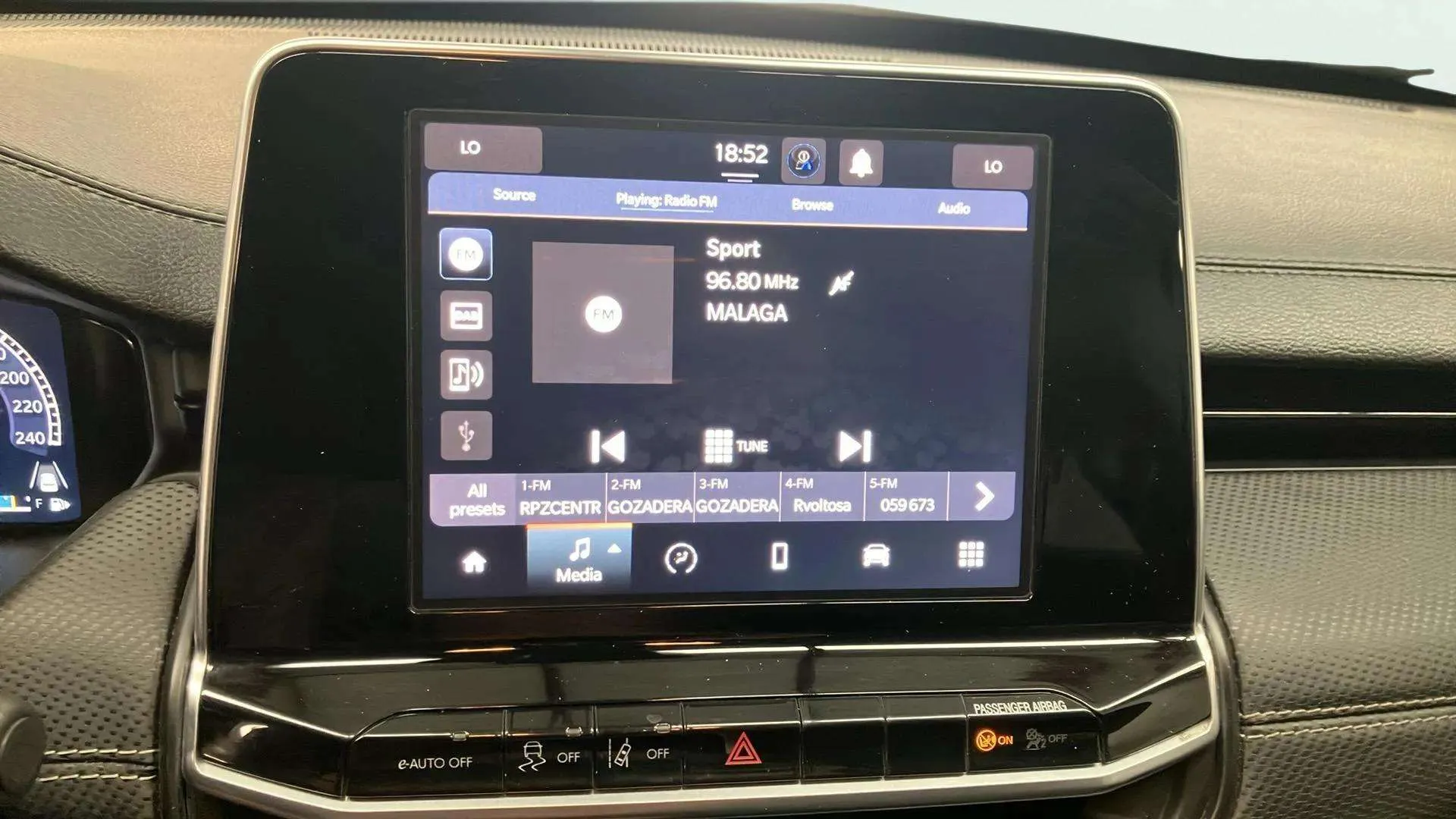 Jeep Compass eHybrid 1.5 MHEV Night Eagle Dct - foto 16