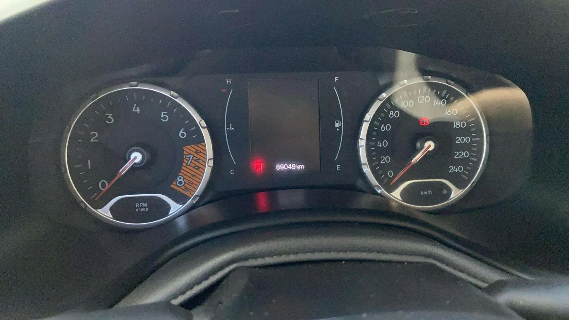 Jeep Renegade Longitude 1.0G 4x2 - foto 23