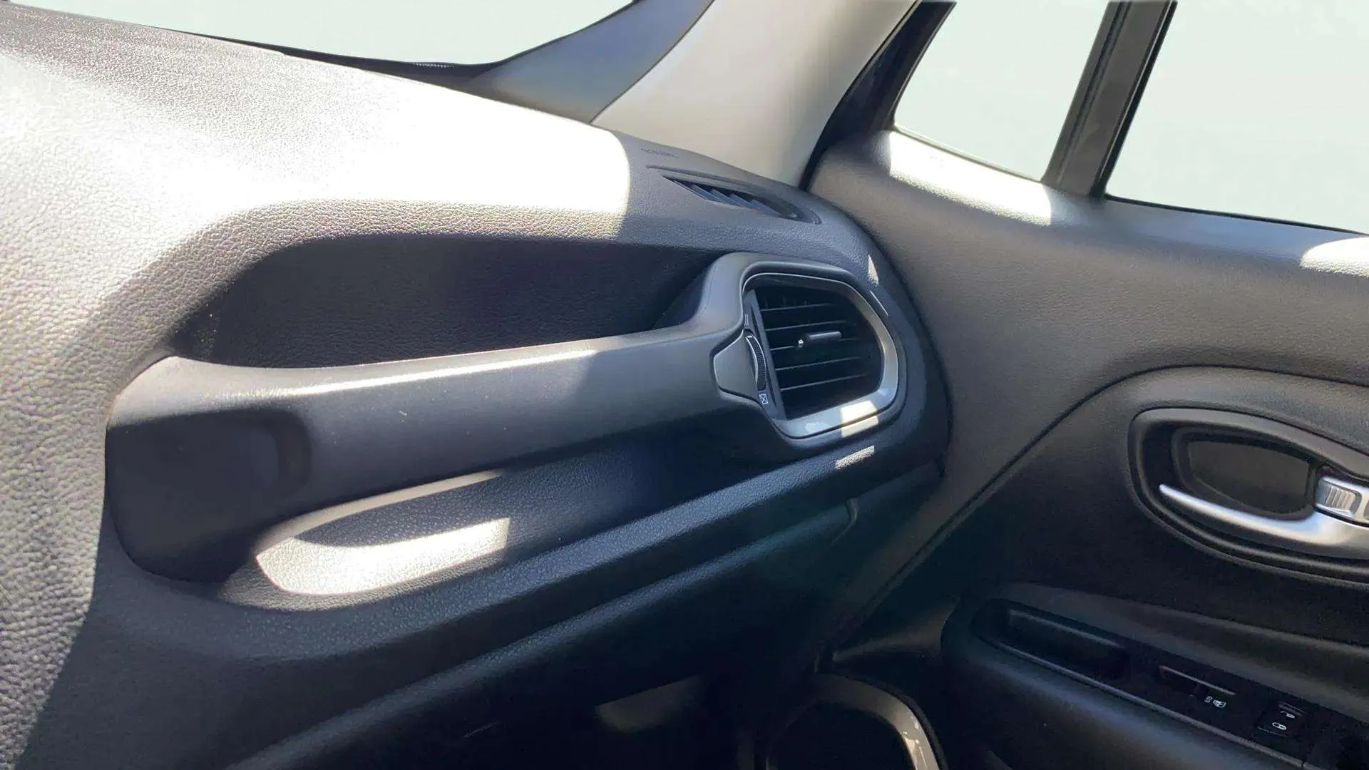 Jeep Renegade Longitude 1.0G 4x2 - foto 20