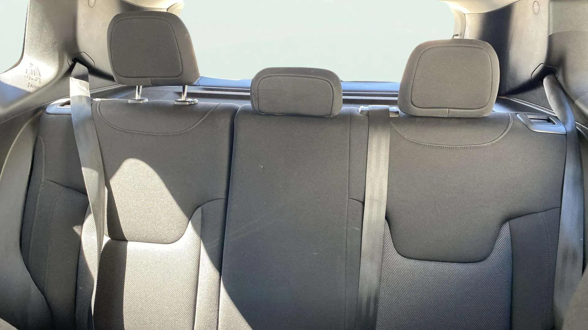 Jeep Renegade Longitude 1.0G 4x2 - foto 24