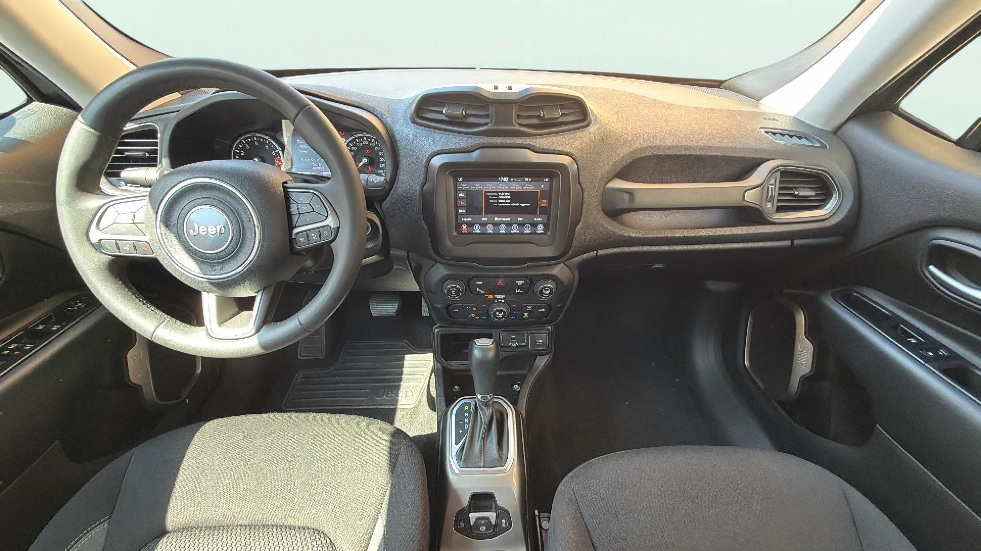 Jeep Renegade eHybrid 1.5 Limited ATX - foto 12