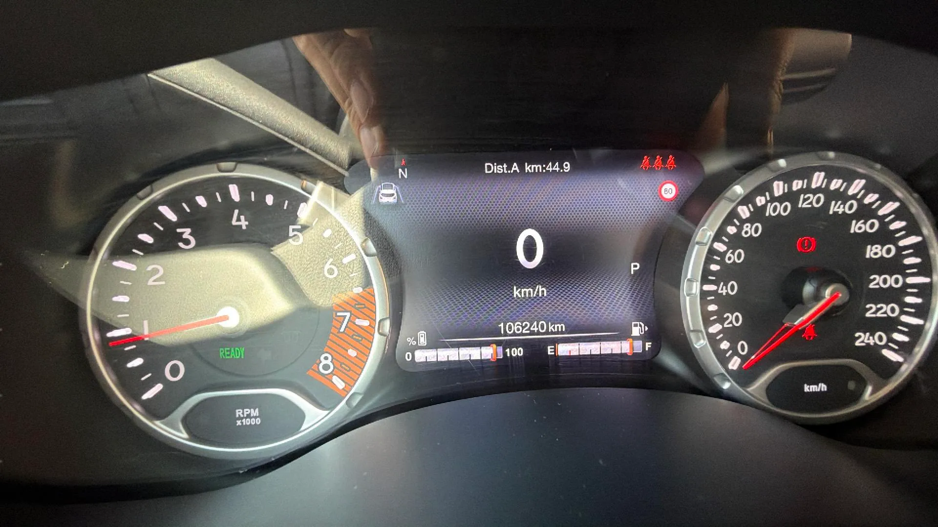 Jeep Renegade eHybrid 1.5 Limited ATX - foto 10