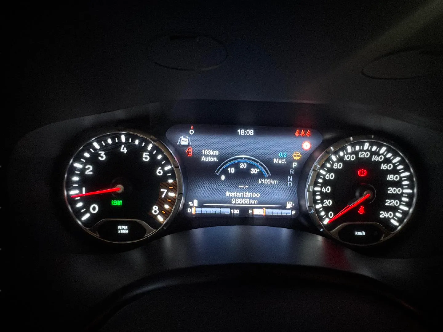 Jeep Renegade Longitude eHybrid 1.5 ATX - foto 11