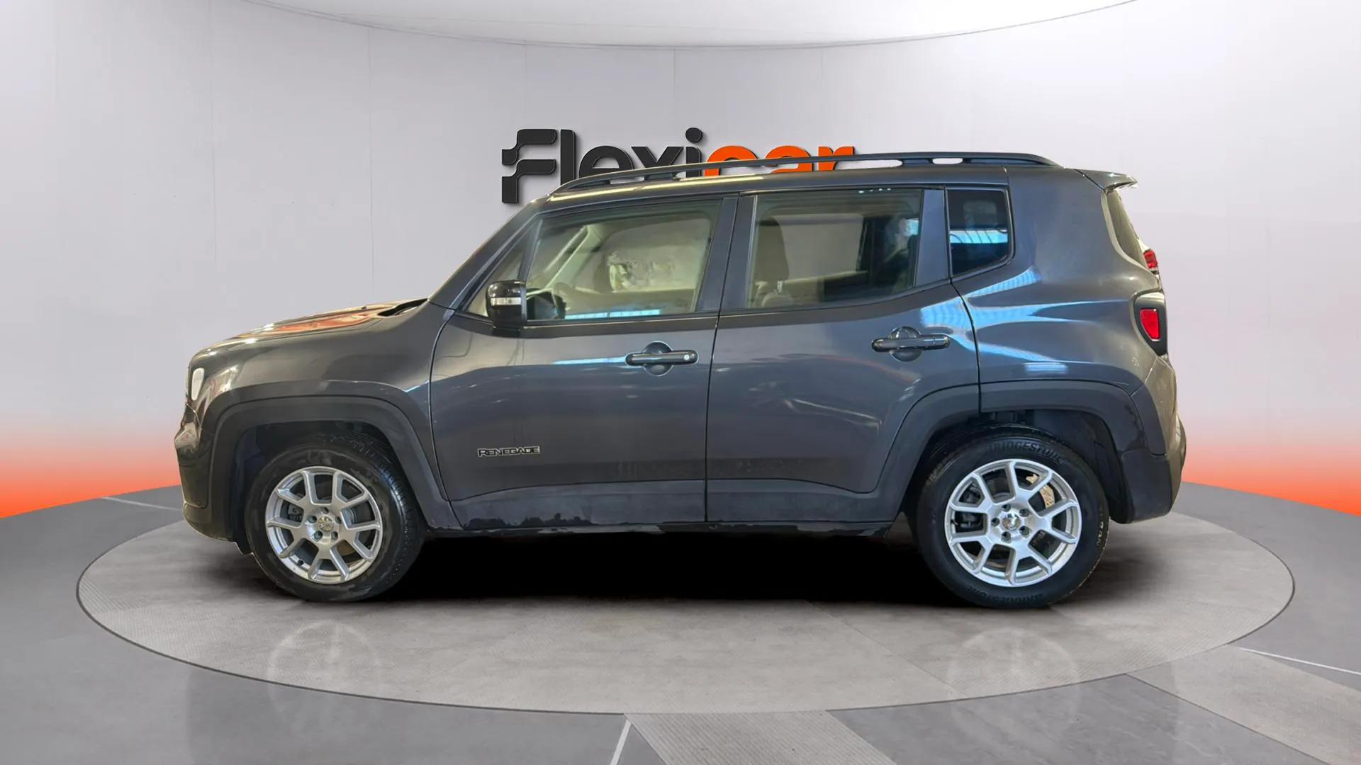 Jeep Renegade Longitude eHybrid 1.5 ATX - foto 4