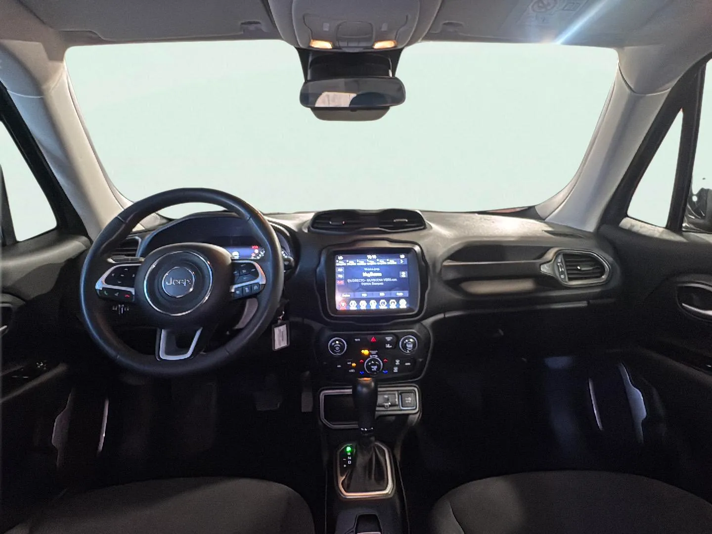 Jeep Renegade Longitude eHybrid 1.5 ATX - foto 16