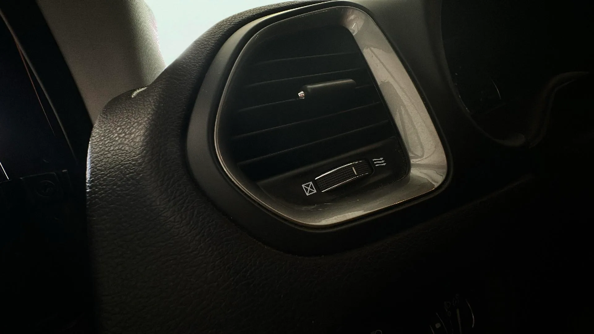 Jeep Renegade Longitude 1.0G 4x2 - foto 18