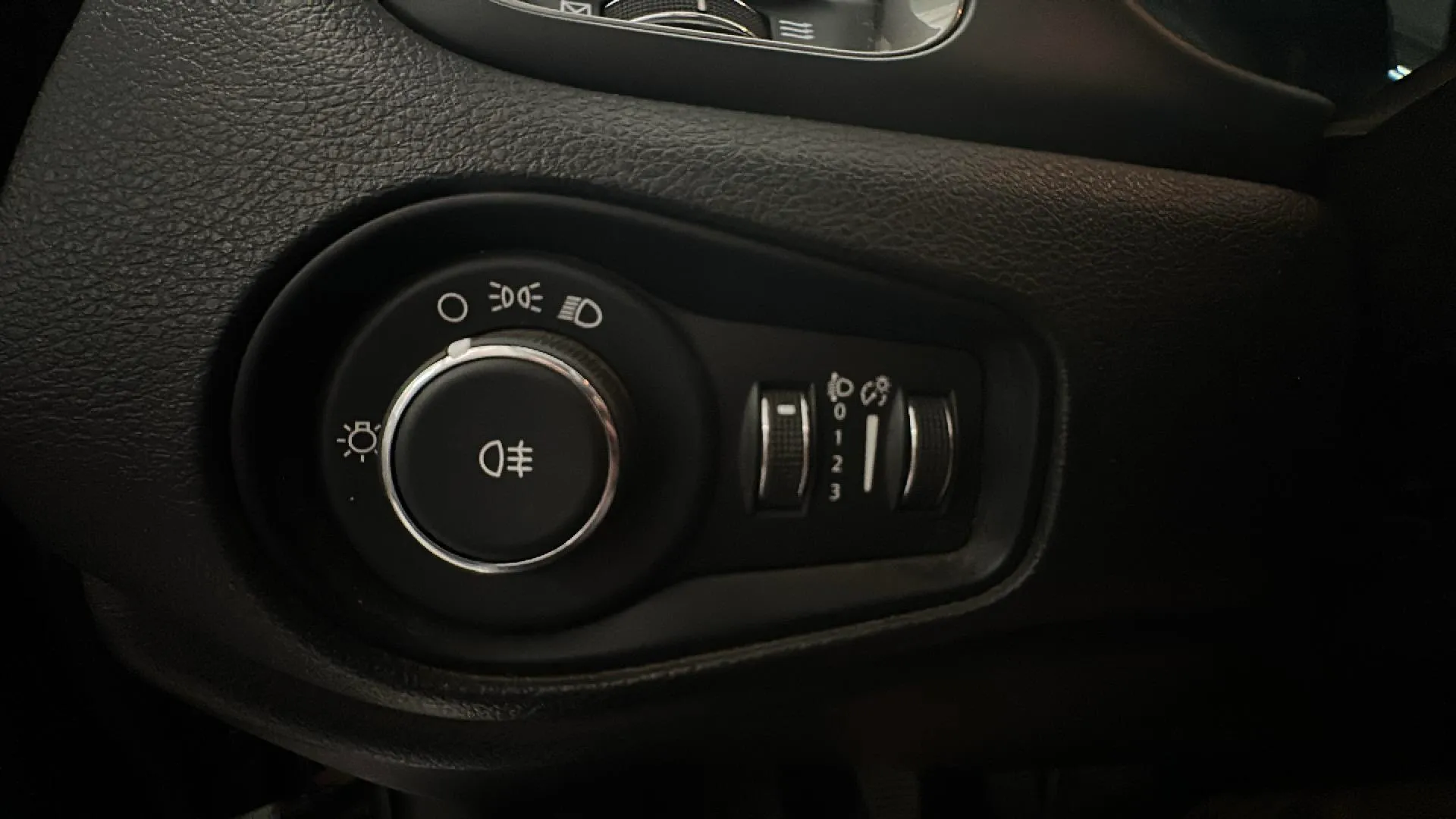 Jeep Renegade Longitude 1.0G 4x2 - foto 15