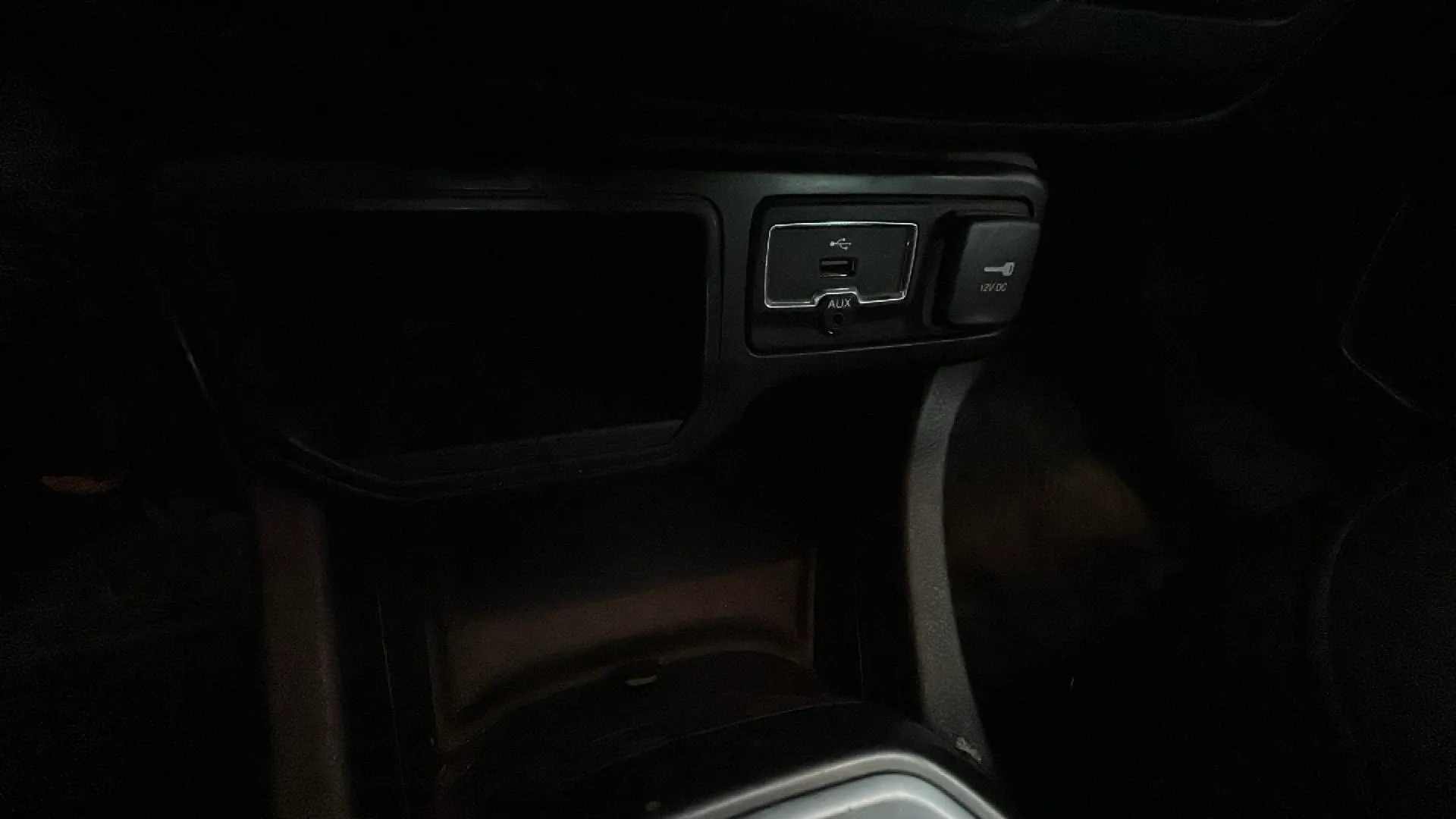 Jeep Renegade Longitude 1.0G 4x2 - foto 21