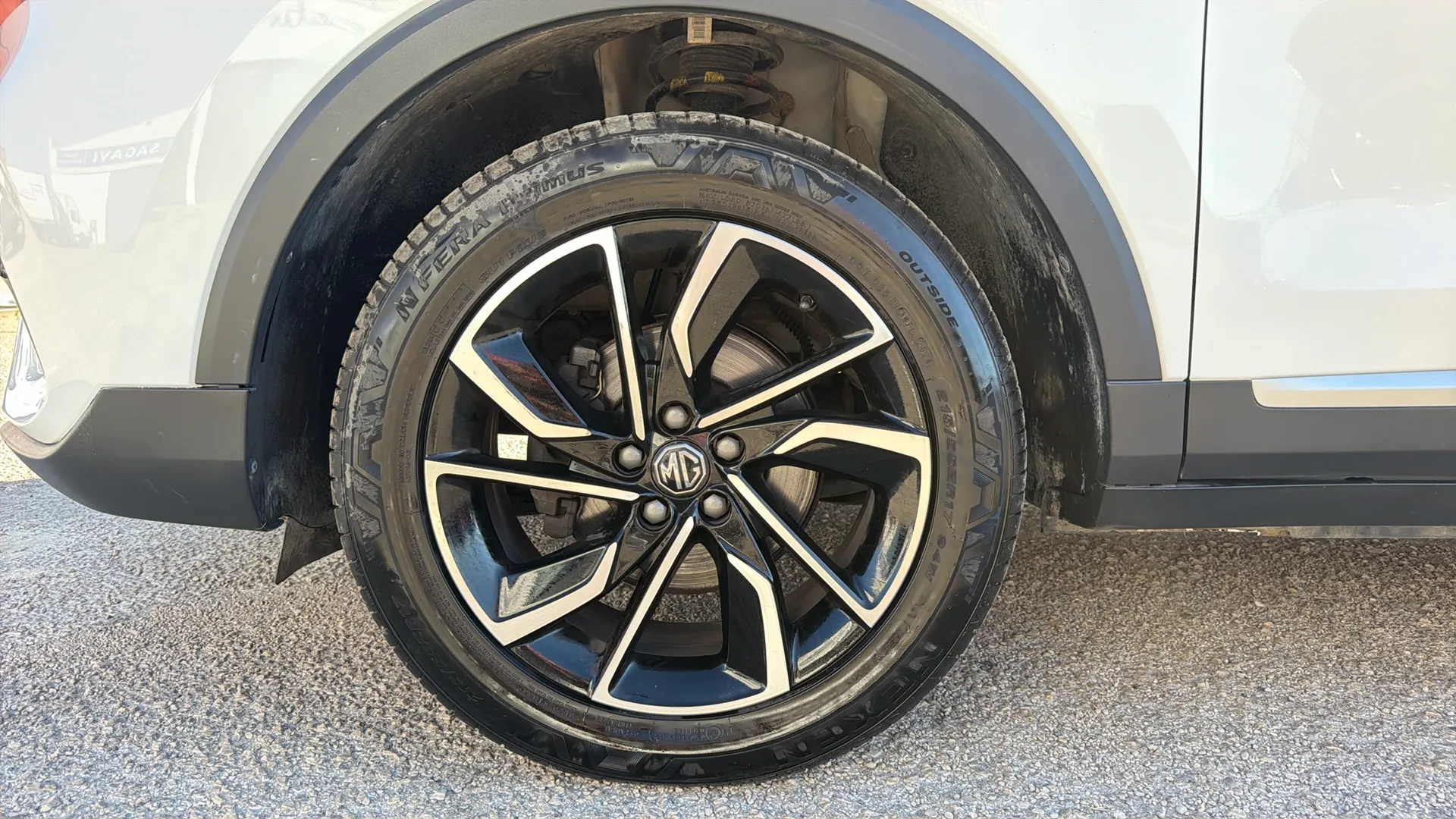 MG ZS 1.0T Luxury - foto 21