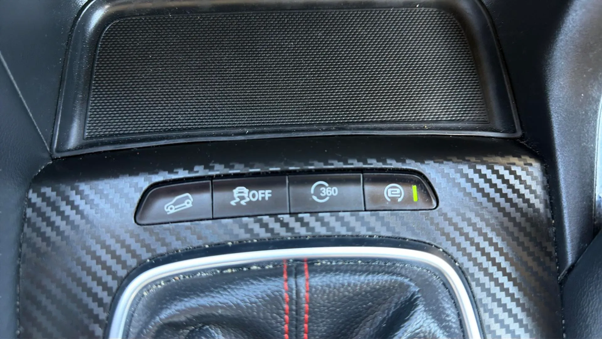 MG ZS 1.0T Luxury - foto 19