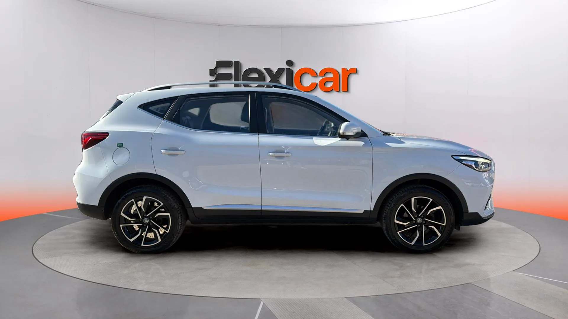 MG ZS 1.0T Luxury - foto 7