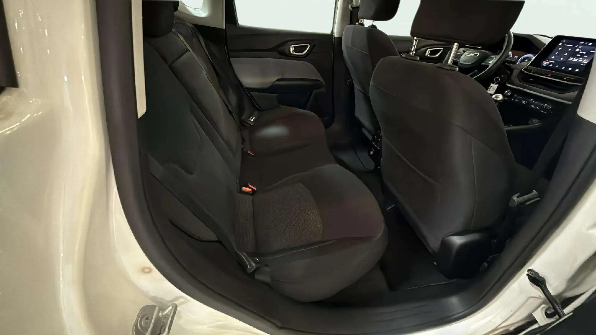 Jeep Compass 1.3 Gse T4 Longitude FWD - foto 12