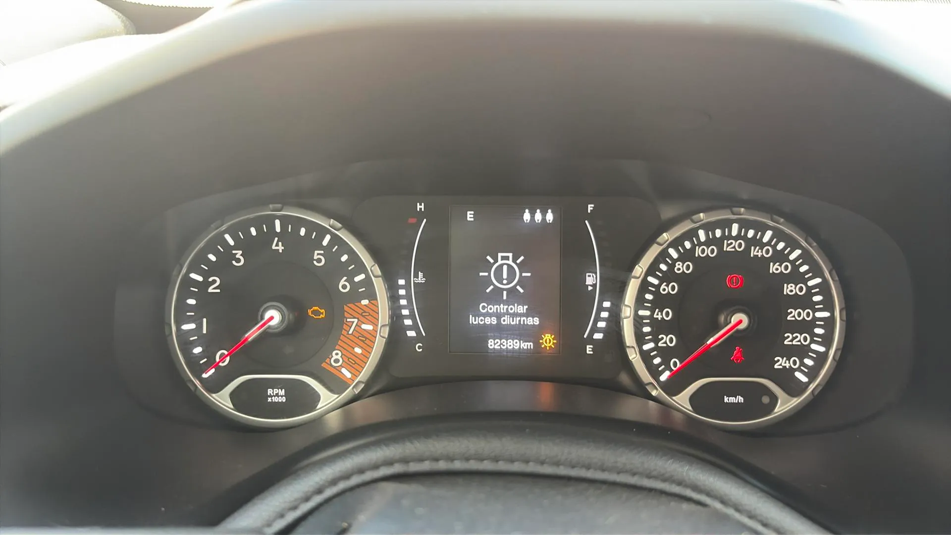 Jeep Renegade Longitude 1.0G 4x2 - foto 16