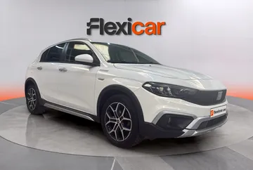 fiat tipo cross 15 hybrid 97kw 130cv dct hibrido no enchufable automatica sant boi 903000000260079