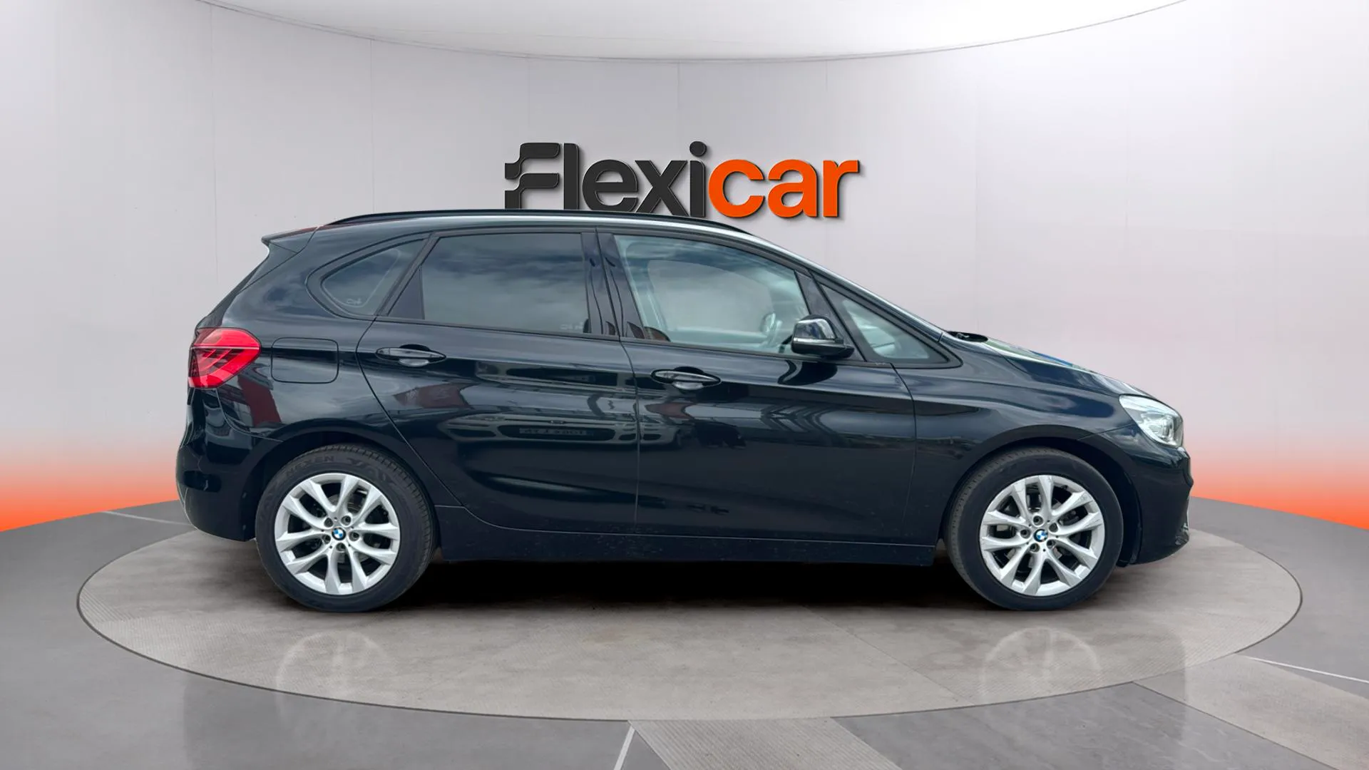 BMW Serie 2 Active Tourer 218d - foto 8