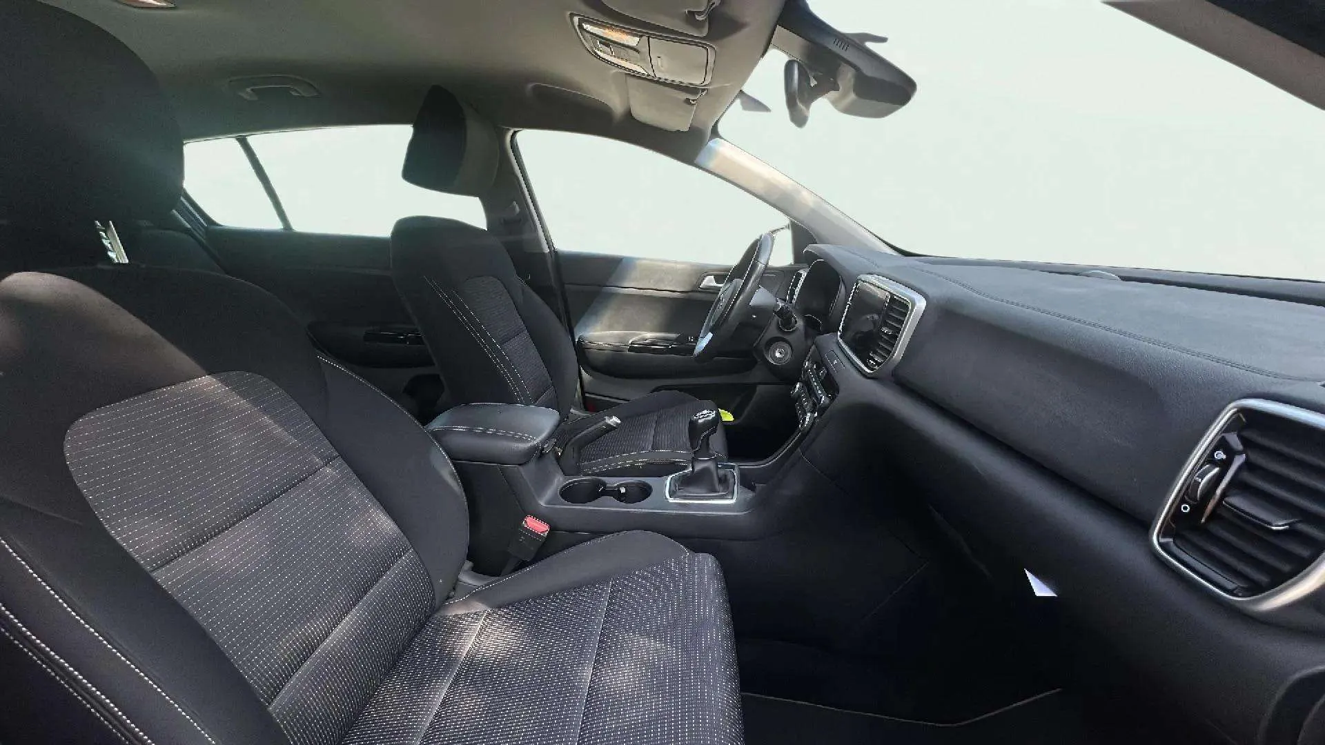 Kia Sportage 1.6 MHEV Drive Plus 4x2 - foto 10
