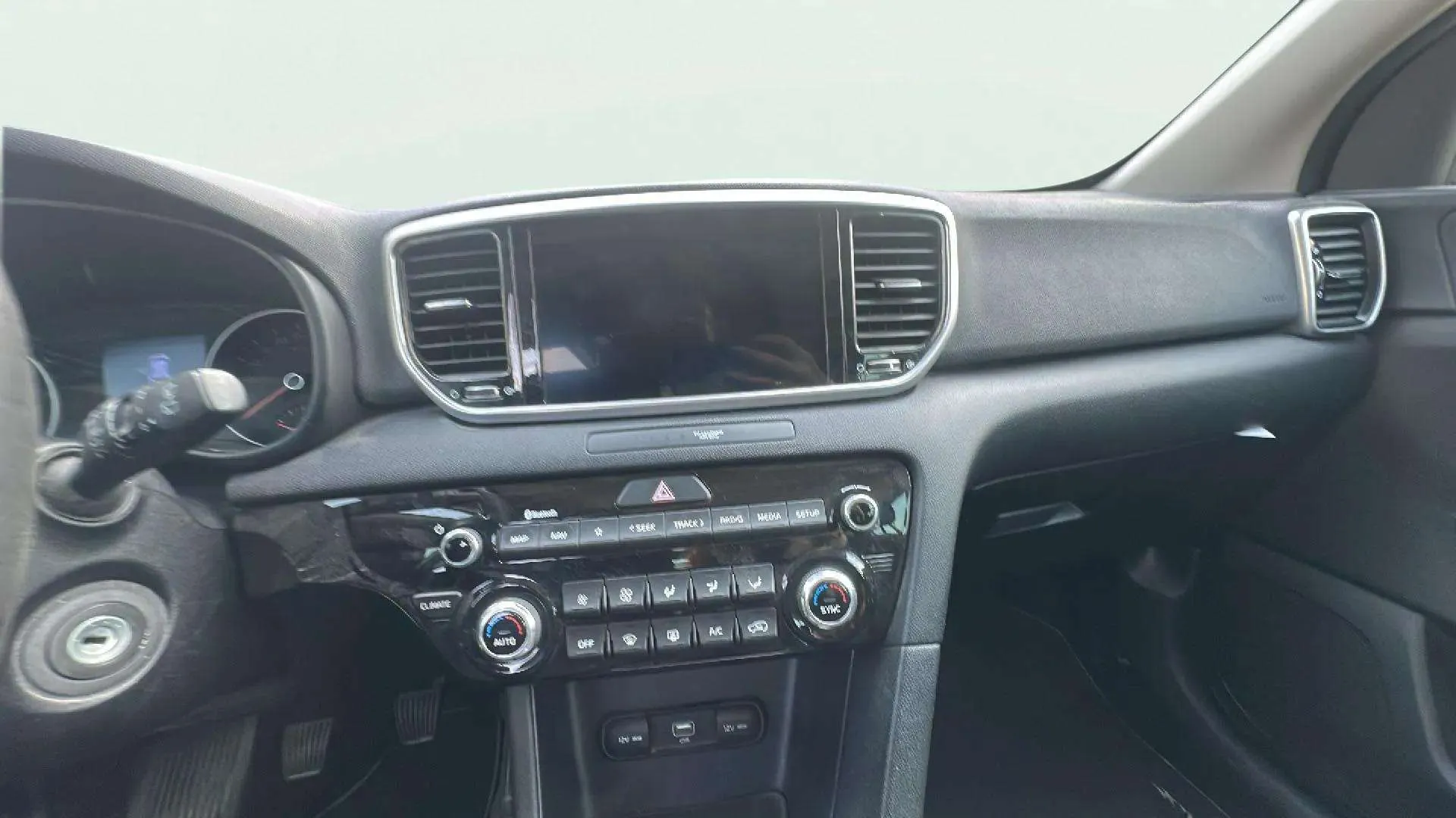 Kia Sportage 1.6 MHEV Drive Plus 4x2 - foto 19