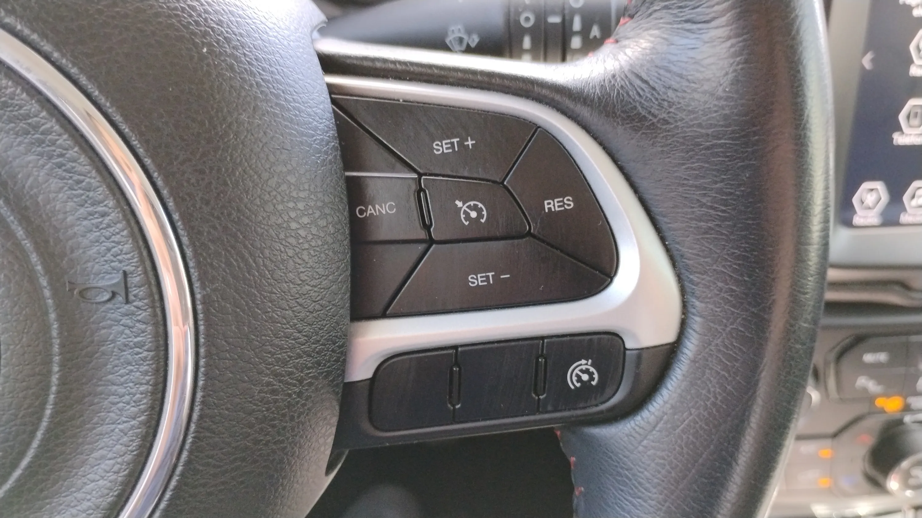 Jeep Renegade Trailhawk 1.3 PHEV AWD - foto 19