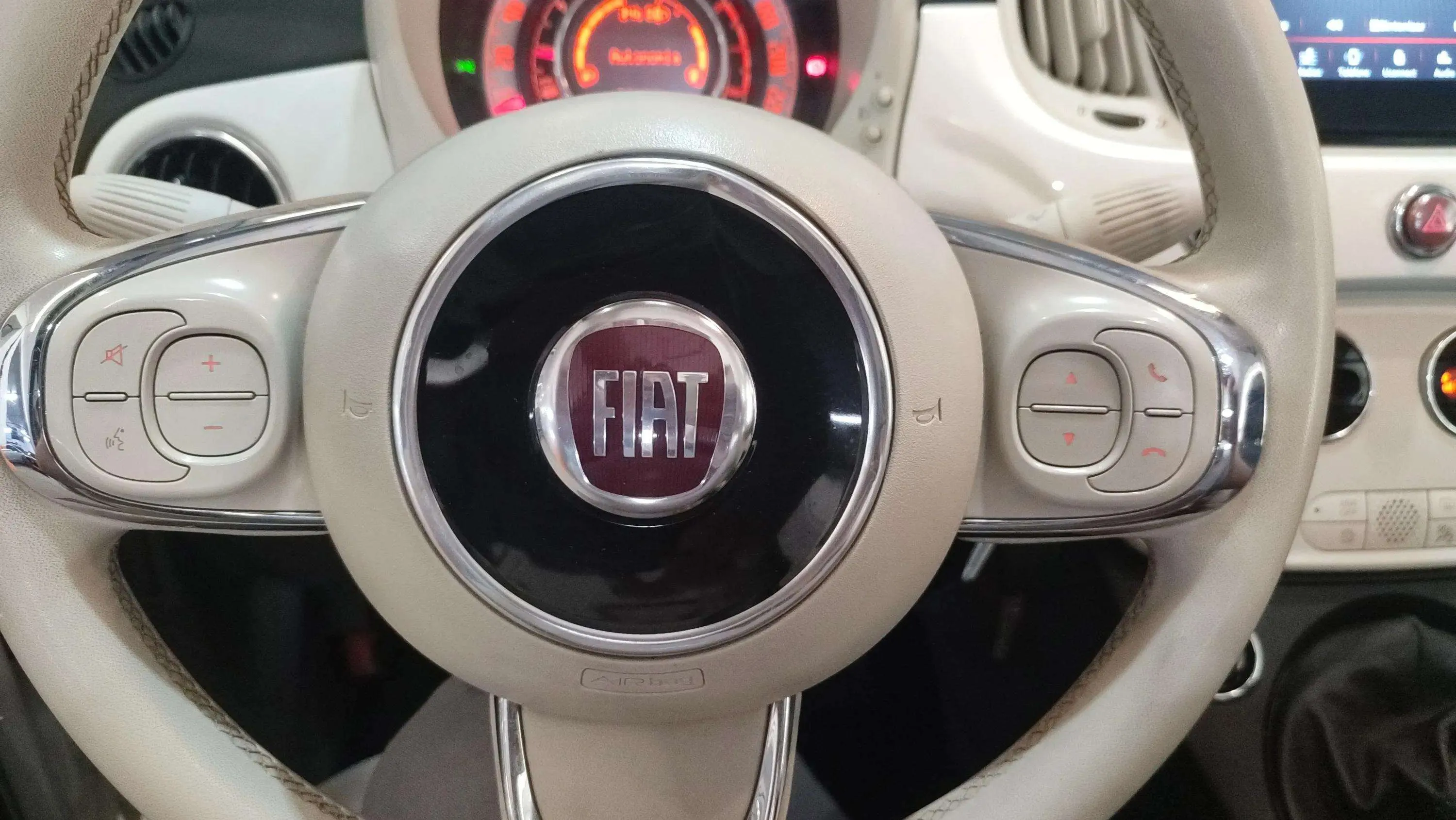 Fiat 500 Dolcevita 1.0 Hybrid - foto 7