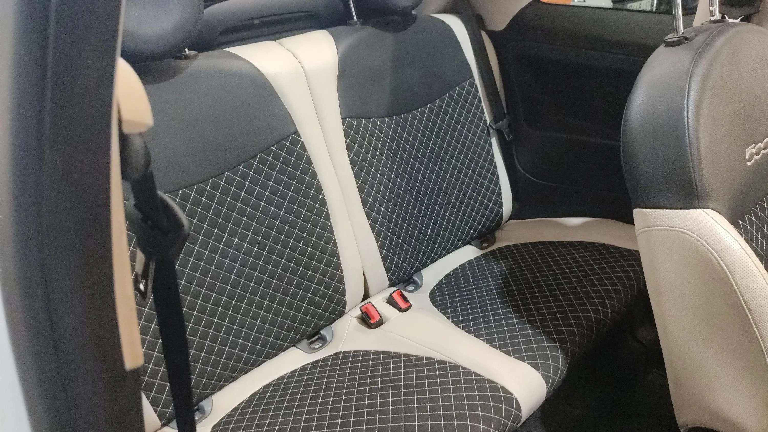Fiat 500 Dolcevita 1.0 Hybrid - foto 10