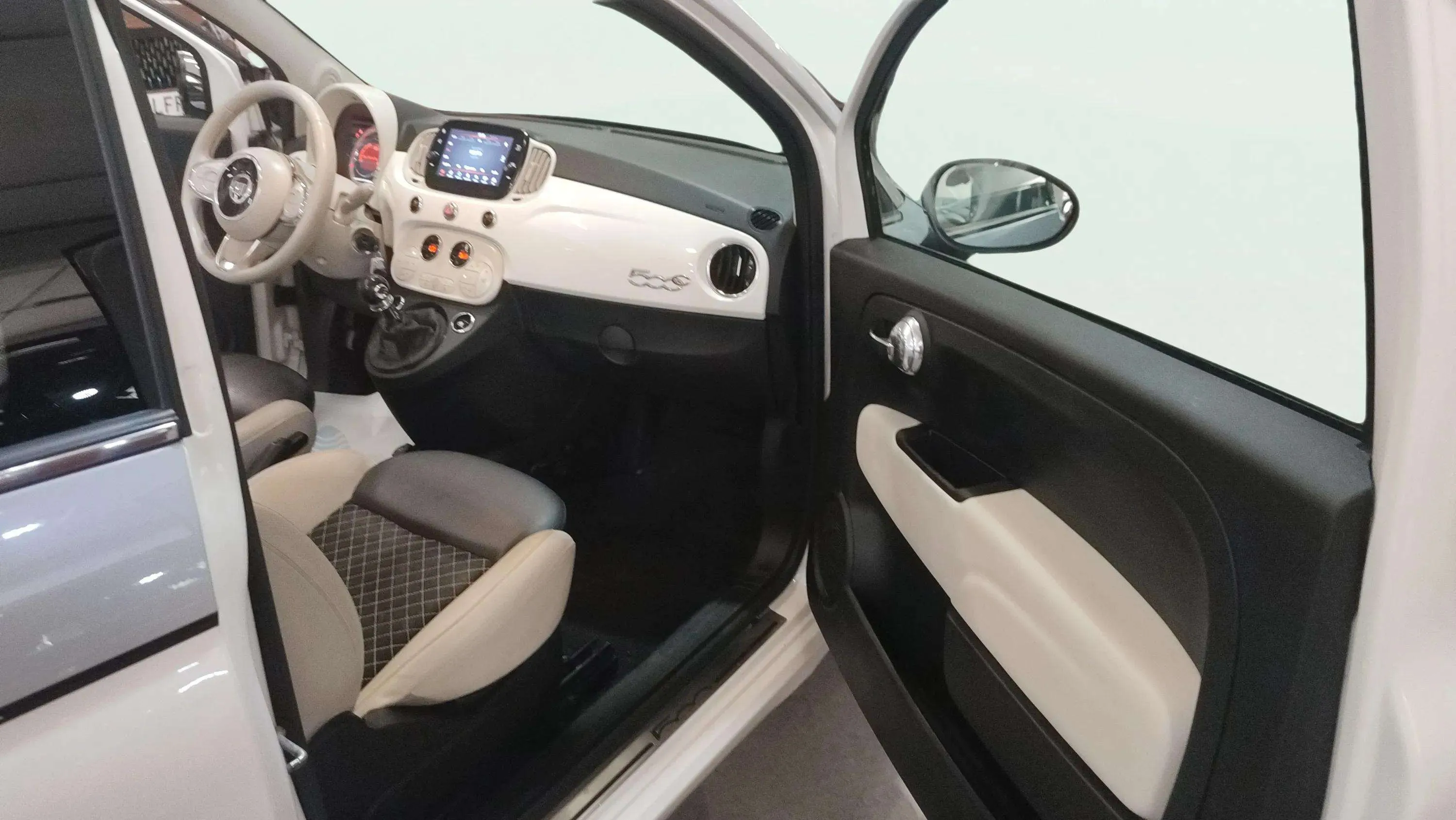 Fiat 500 Dolcevita 1.0 Hybrid - foto 9