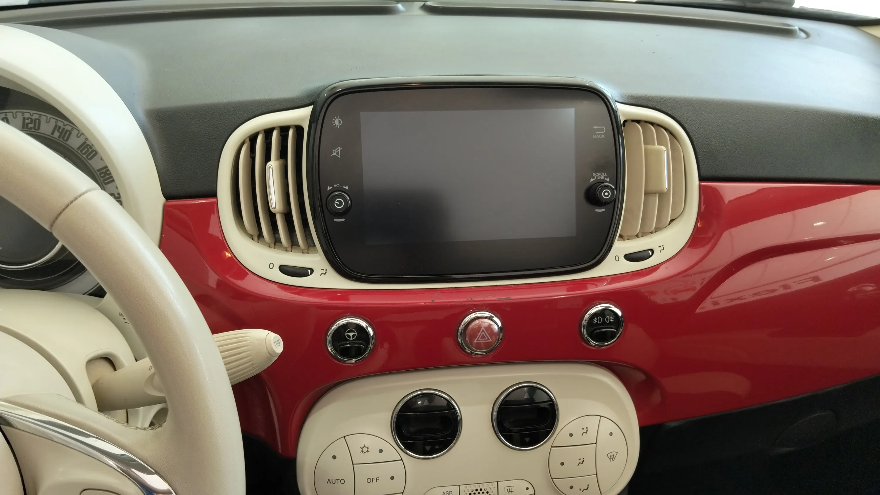 Fiat 500 Dolcevita 1.0 Hybrid - foto 12